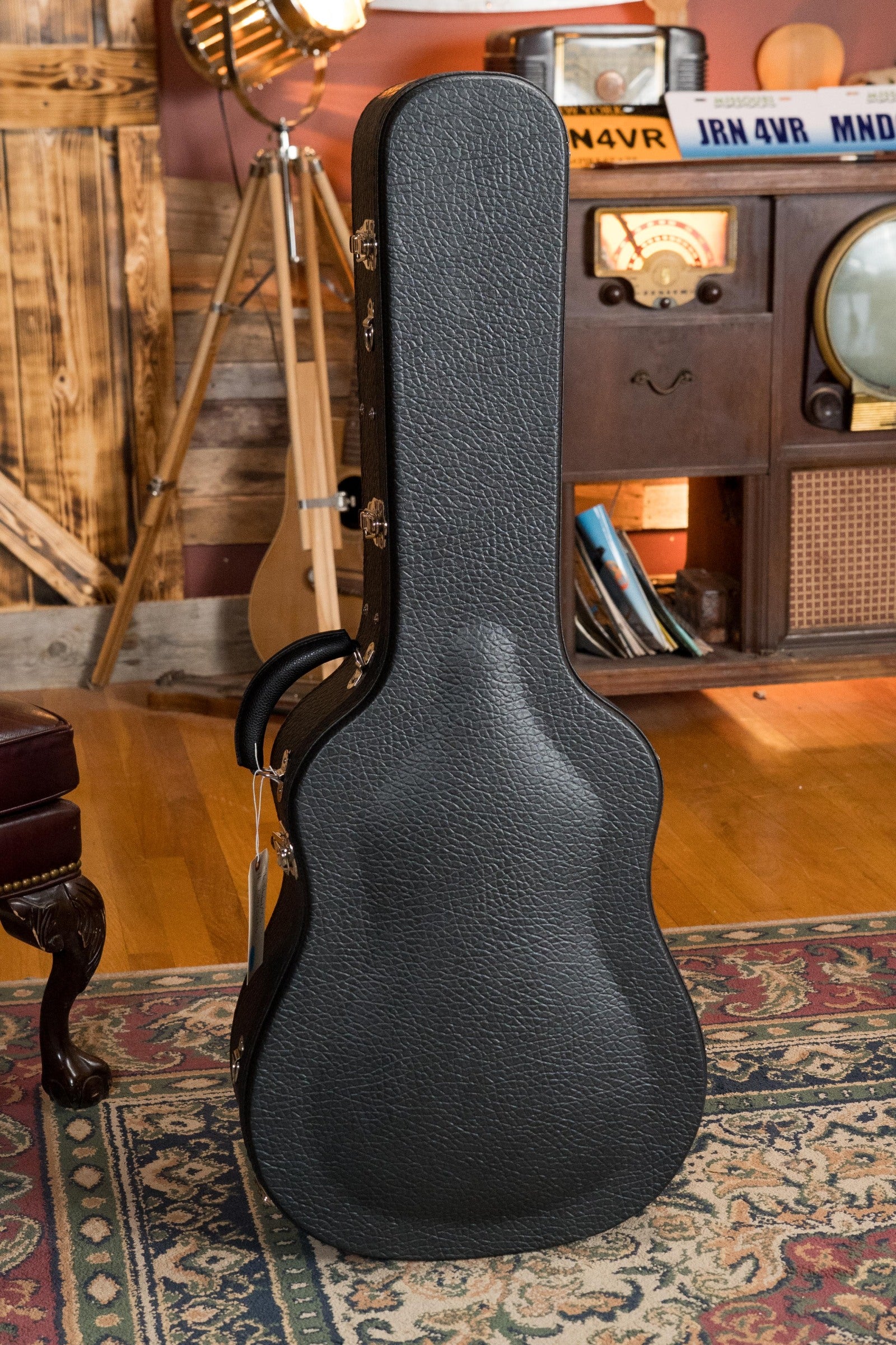 Bourgeois The Standard SDS/TS Touchstone Series Torrefied Sitka/Mahogany Slope Shoulder Sunburst Dreadnought Acoustic Guitar #2256