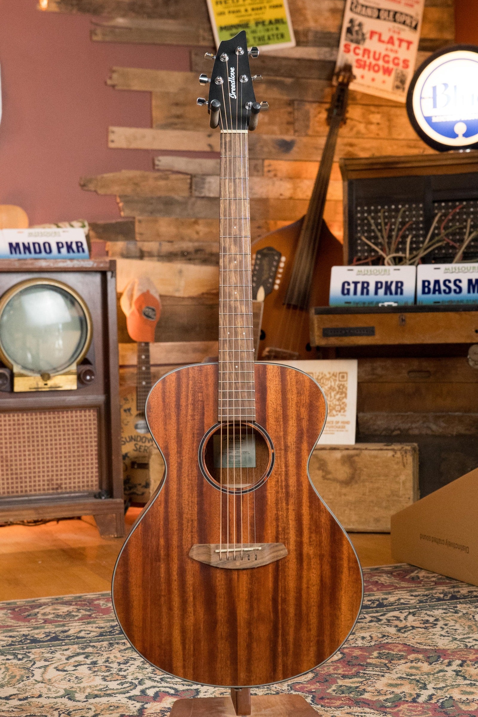 Breedlove Discovery Series All African Mahogany Concert Acoustic Guitar #8004