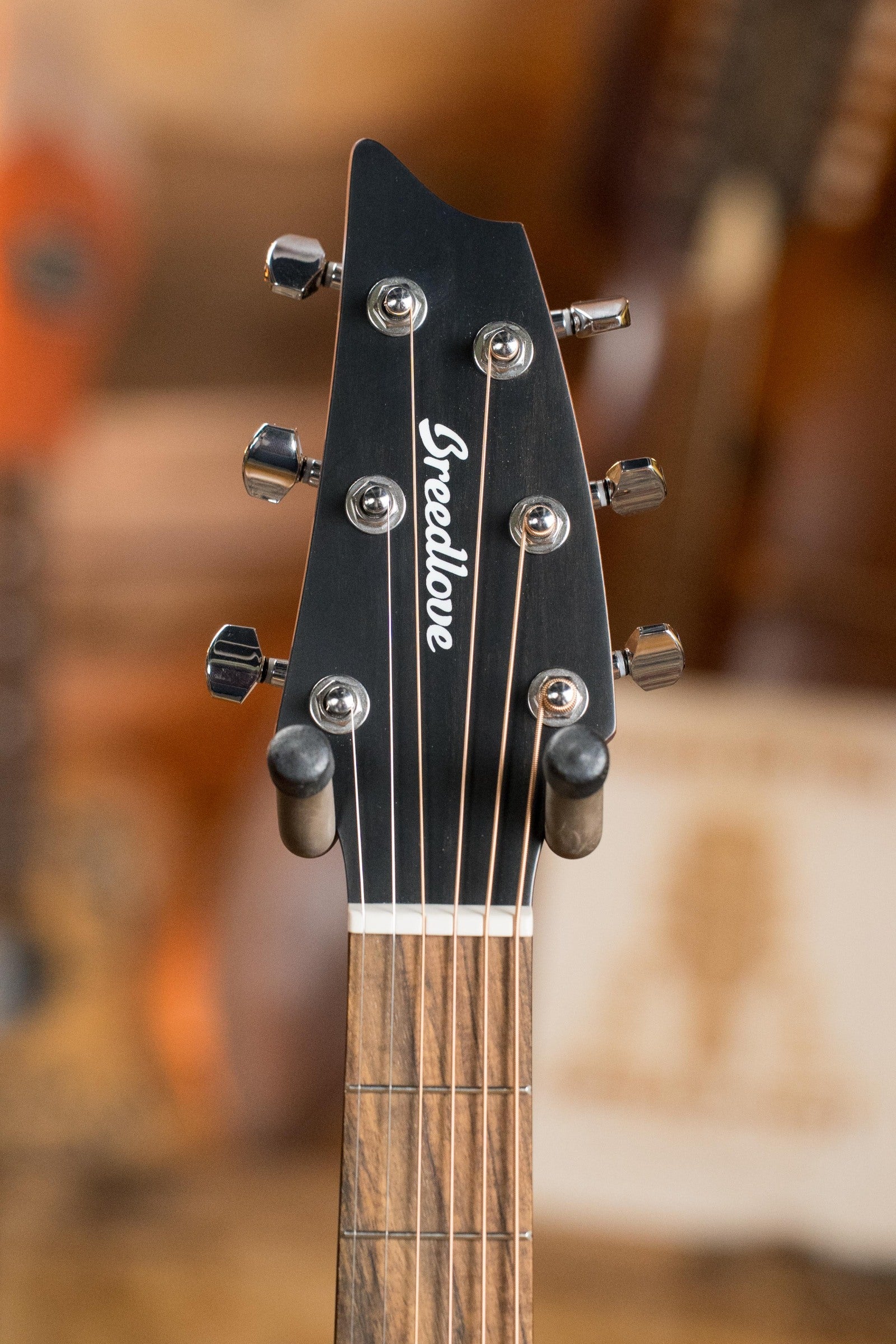 Breedlove Discovery Series Spruce/Mahogany Edgeburst Left-Handed Cutaway Concert Guitar w/Electronics #3846