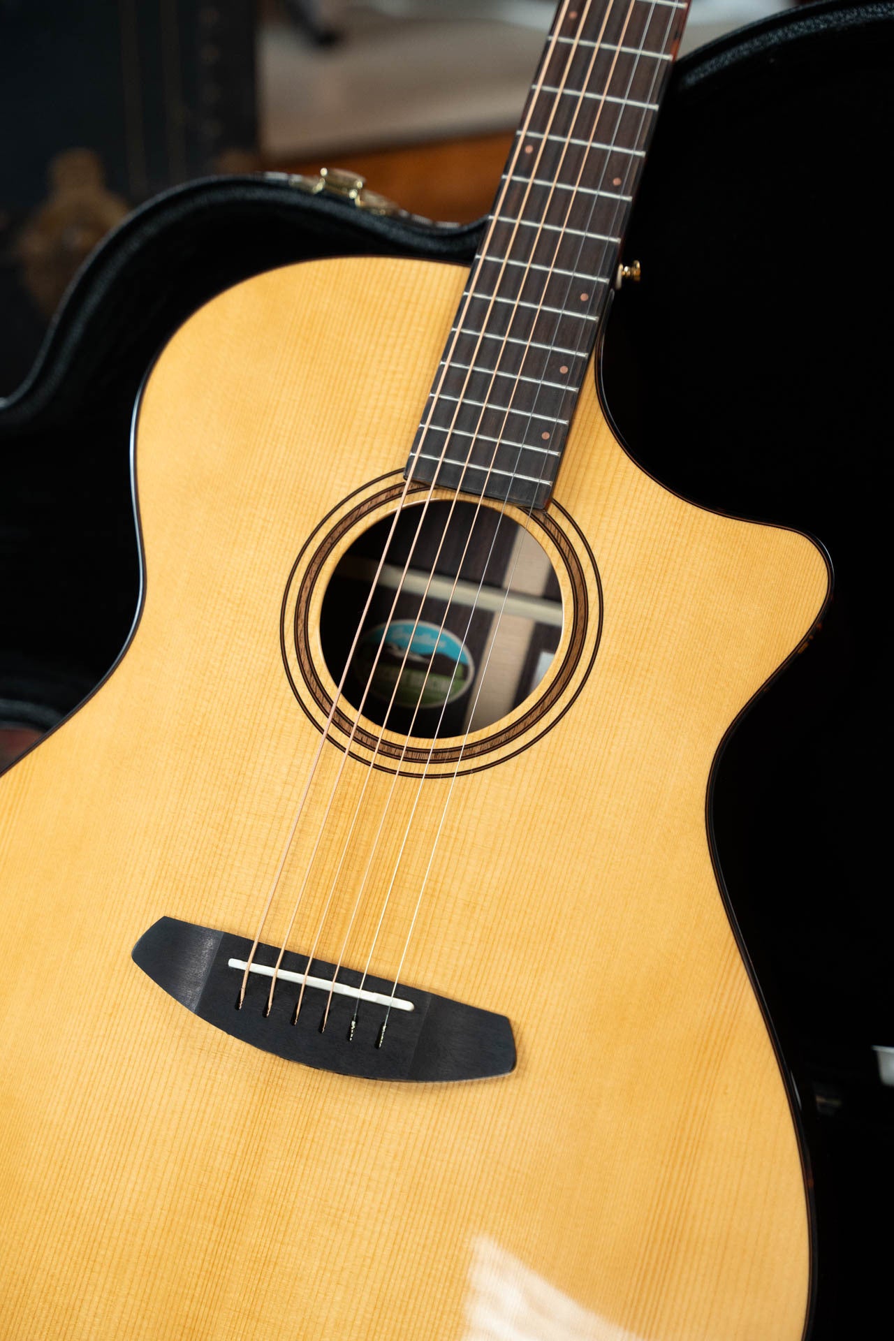 Breedlove Performer Pro Series Spruce/Rosewood Aged Toner Cutaway Dreadnought Concerto Guitar w/Electronics #6345