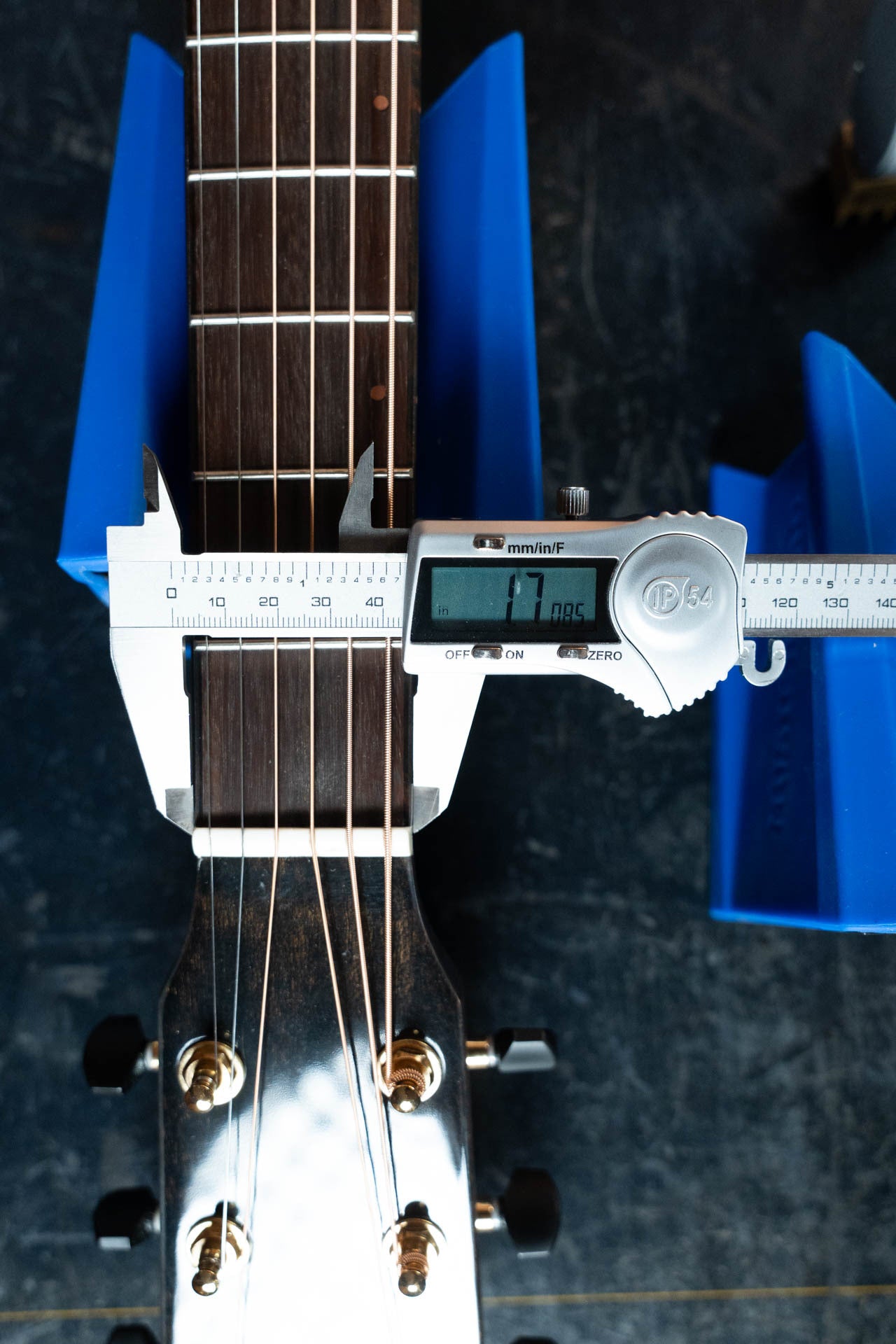 Breedlove Performer Pro Series Spruce/Rosewood Aged Toner Cutaway Dreadnought Concerto Guitar w/Electronics #6345