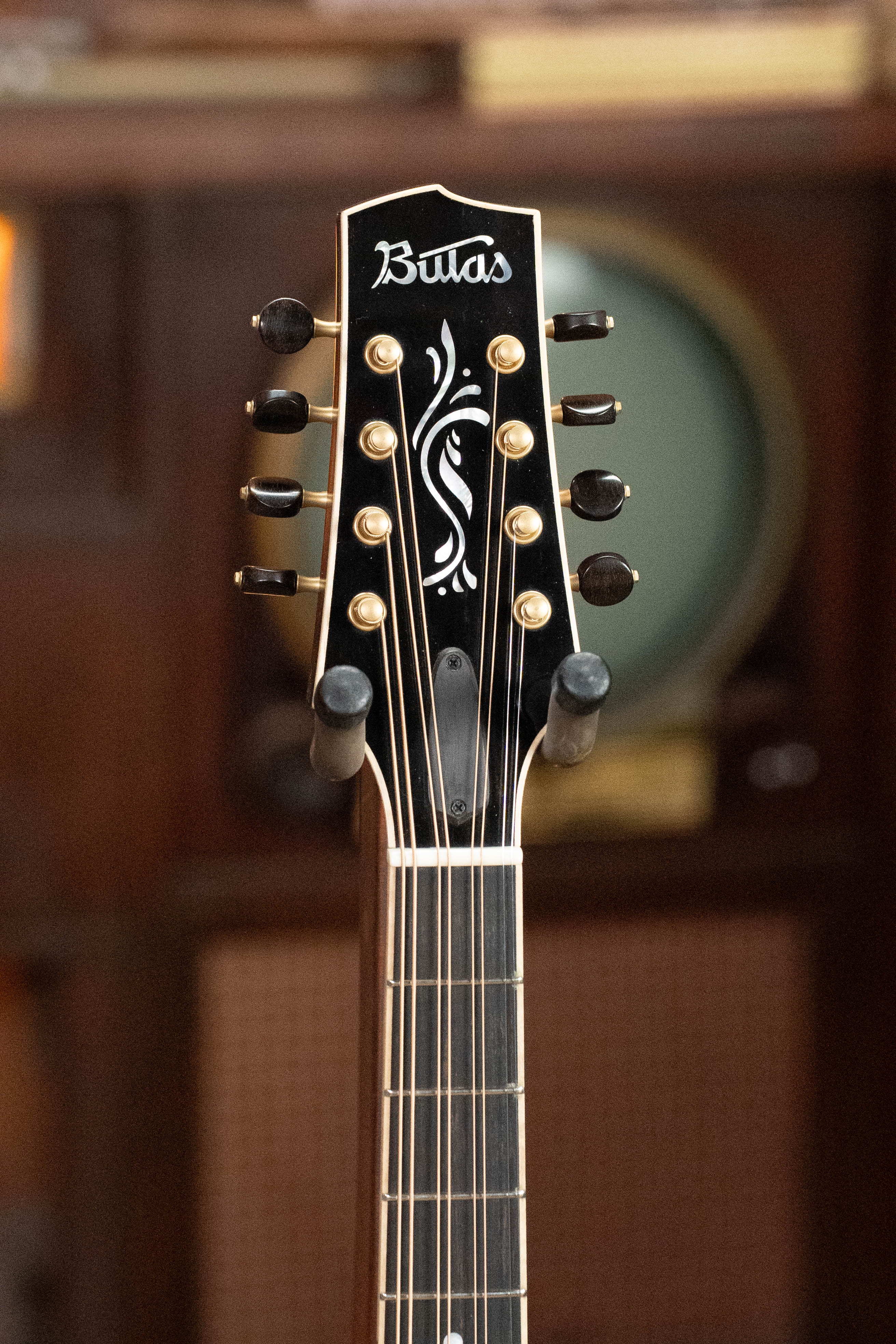 Bulas Carpathian Spruce/Curly Maple Cremona Sunburst Octave Mandolin #4102