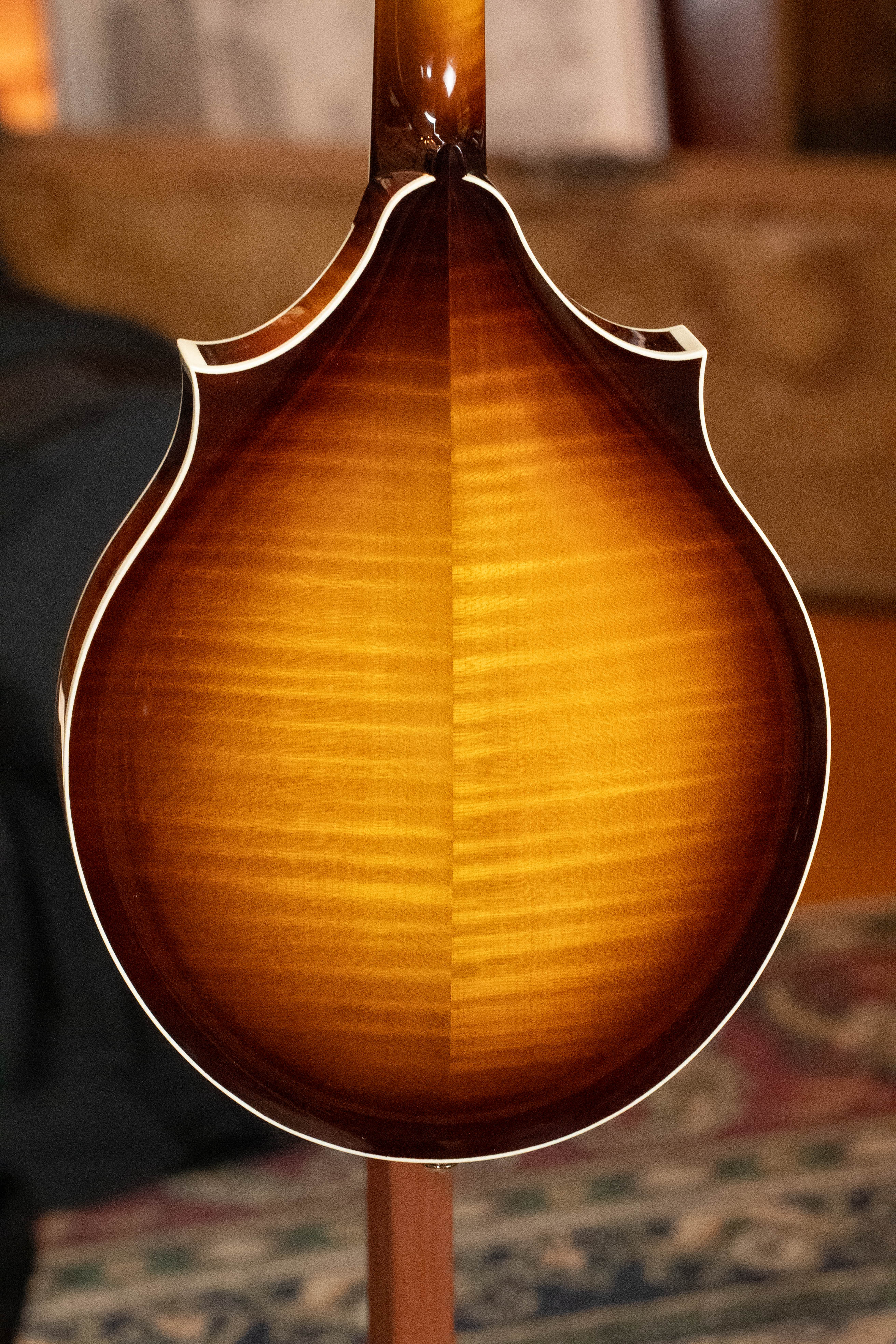 Bulas Carpathian Spruce/Curly Maple Tobacco Sunburst Two-Point Mandolin #8130