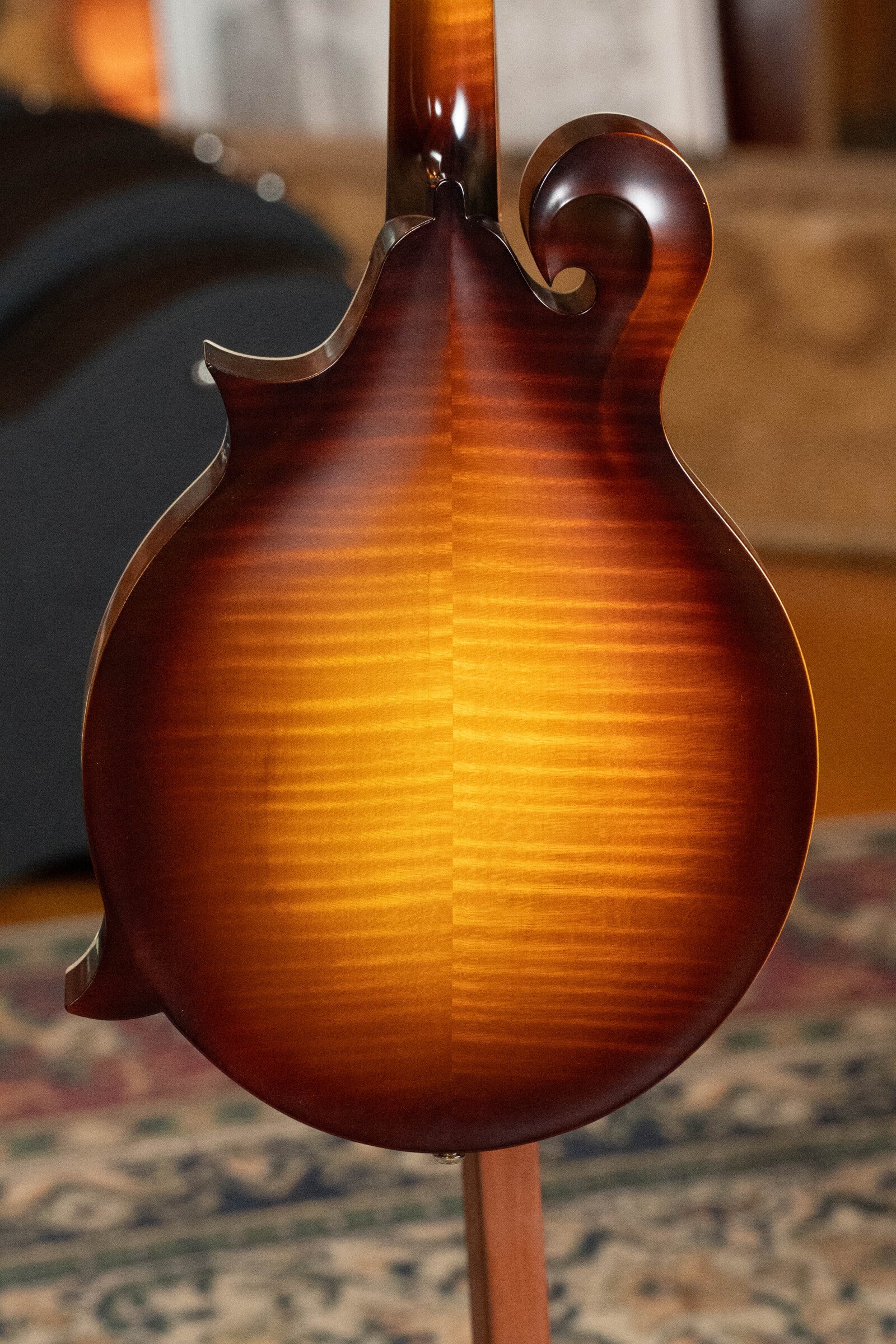 Bulas Standard Carpathian Spruce/Curly Maple Tobacco Gloss Sunburst F-Style Mandolin #5112