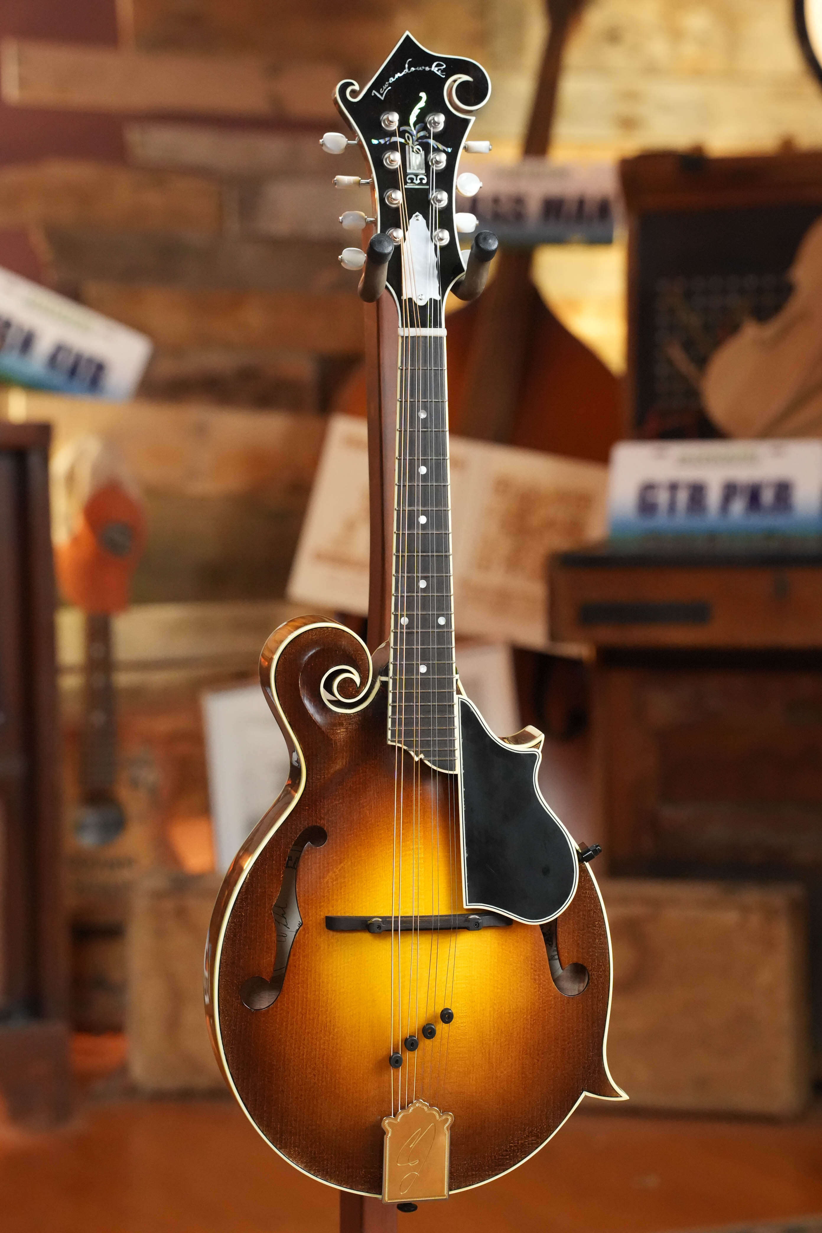 Cedar Mountain Lewandowski 2026 Red Spruce/Big Leaf Maple F-Style Mandolin w/Tobacco Sunburst #6083