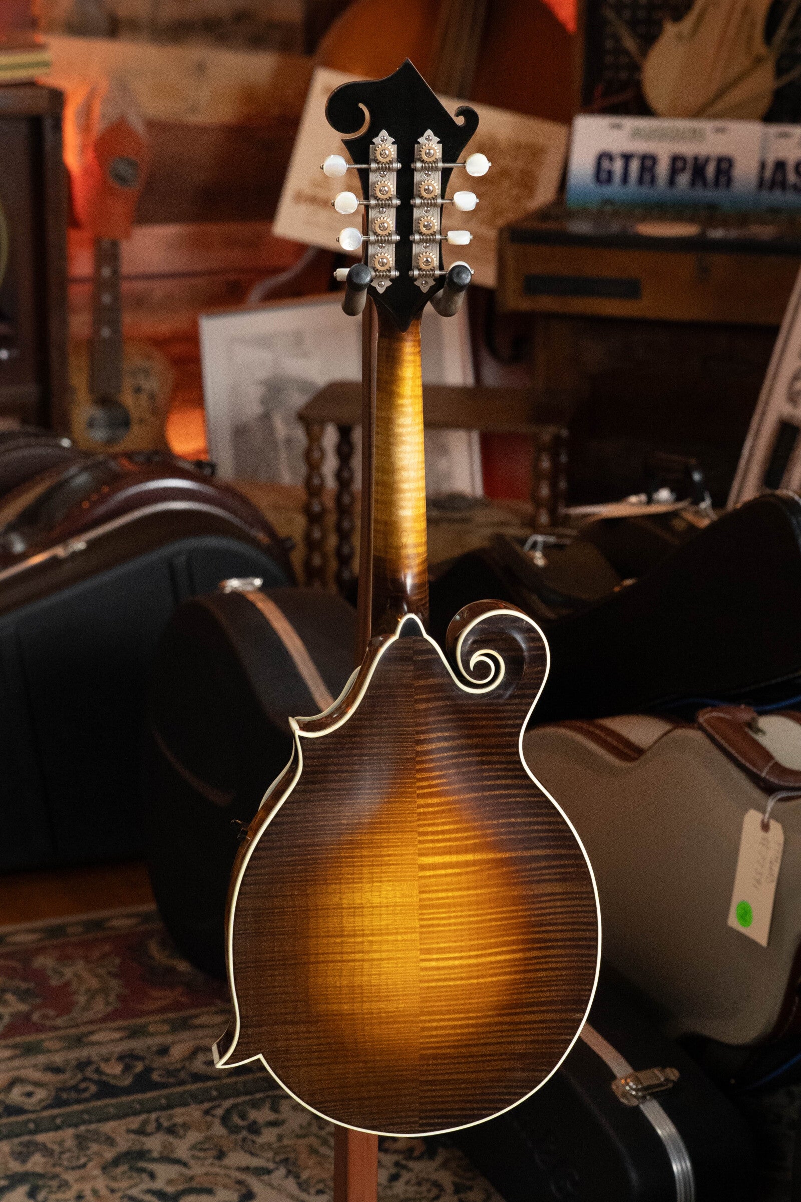 Cedar Mountain Lewandowski 2025 Red Spruce/Big Leaf Maple F-Style Mandolin w/Tobacco Sunburst #5080