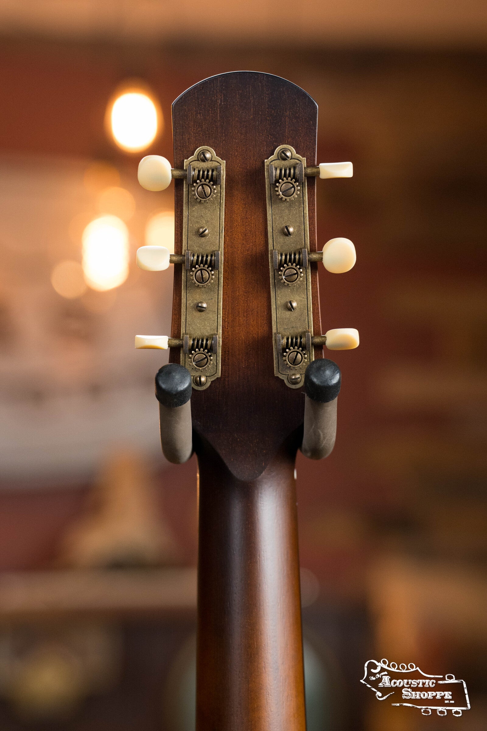 IRIS DF *Custom* Guild Sitka/Old Mahogany Burst Slope Shoulder Dreadnought Guitar #1044