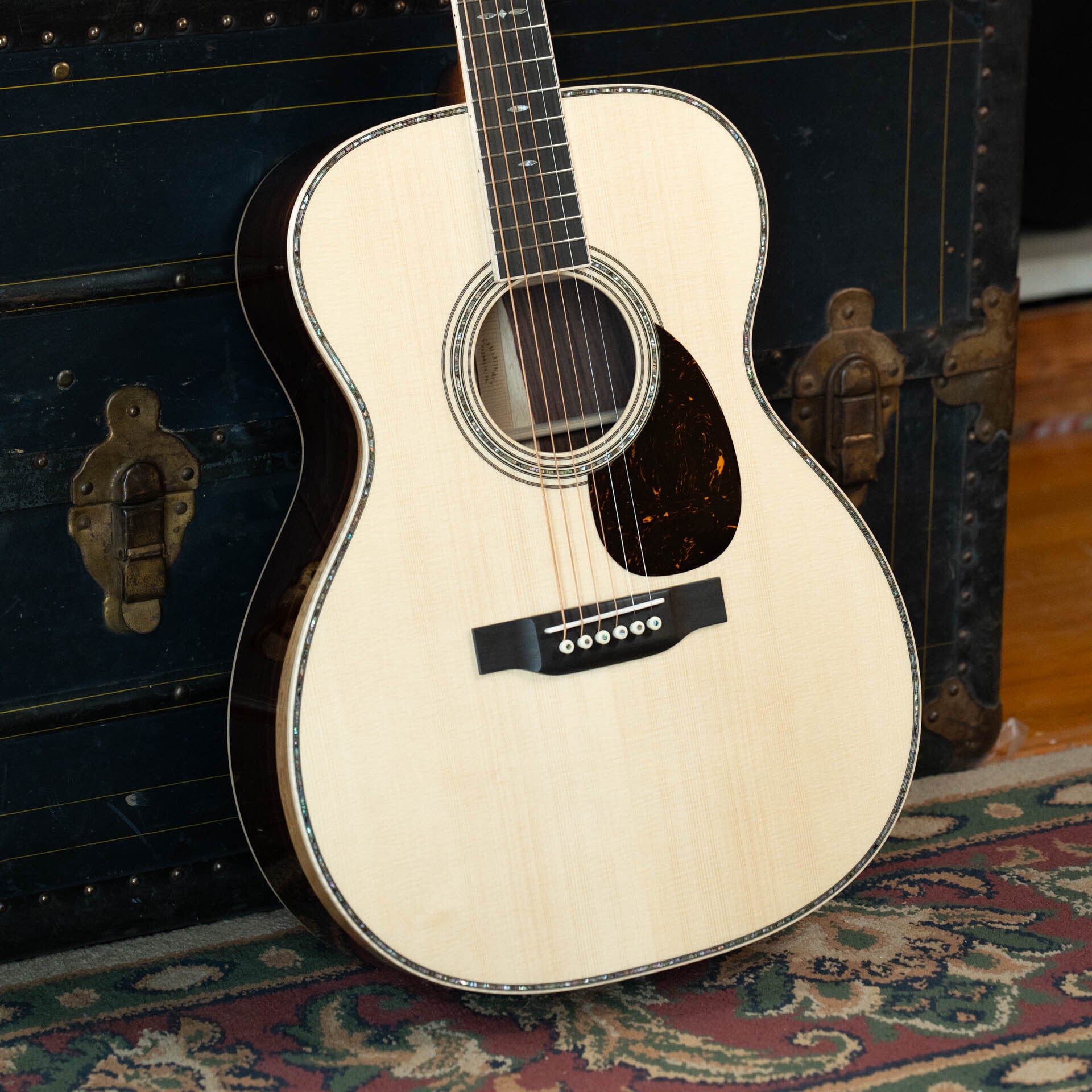 Martin Custom Shop OOO-41 Style European Spruce/Guatemalan Rosewood 14th Fret Acoustic Guitar #2552