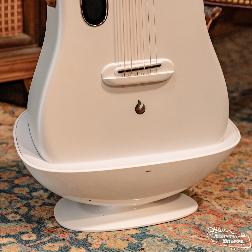 Lava Guitars 36" Space Charging Dock - White