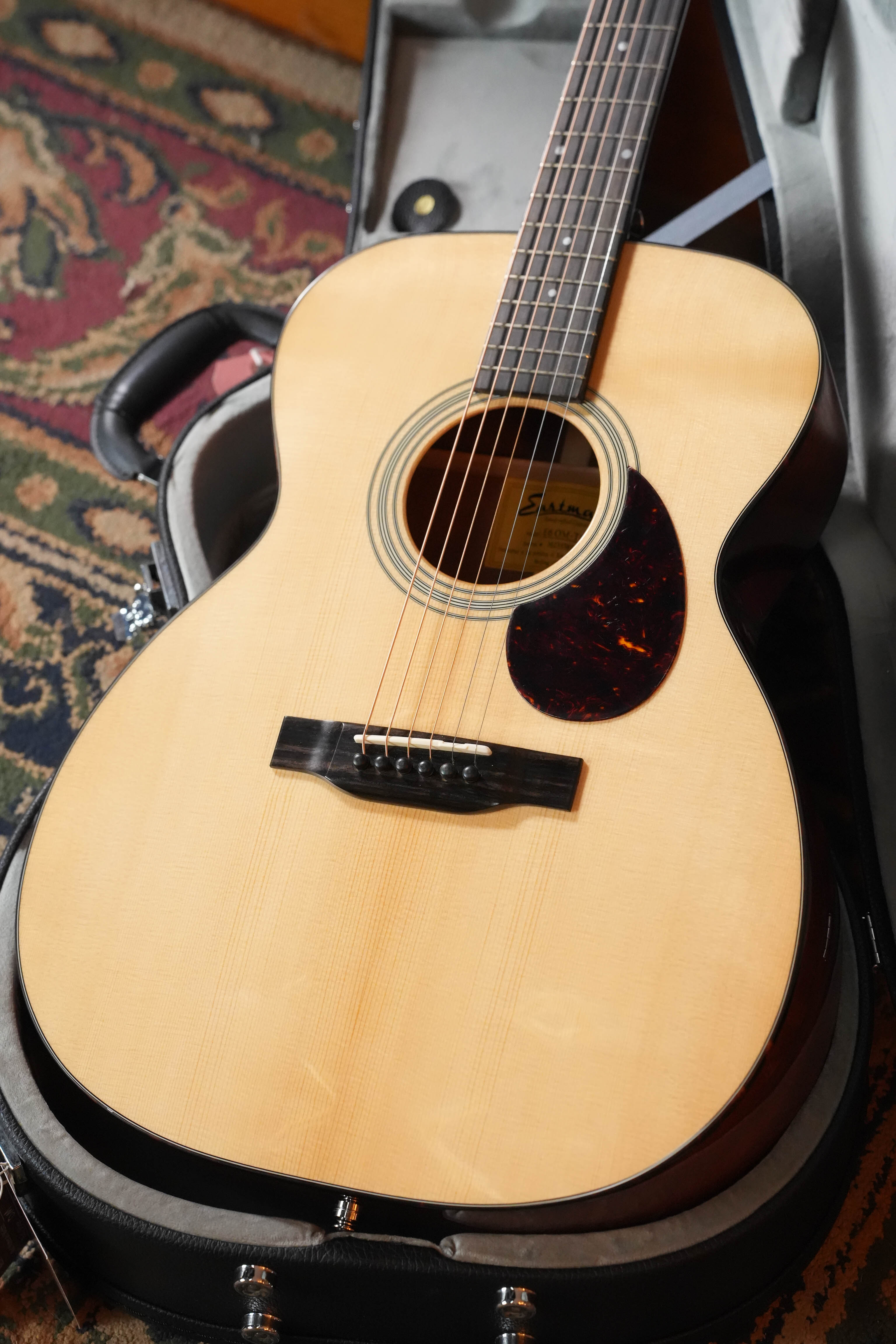 *Dread-Not Certified Used* 2025 Eastman E6OM-TC Thermo-Cured Sitka/Mahogany Orchestra Model w/ K&K Pure Mini #5675