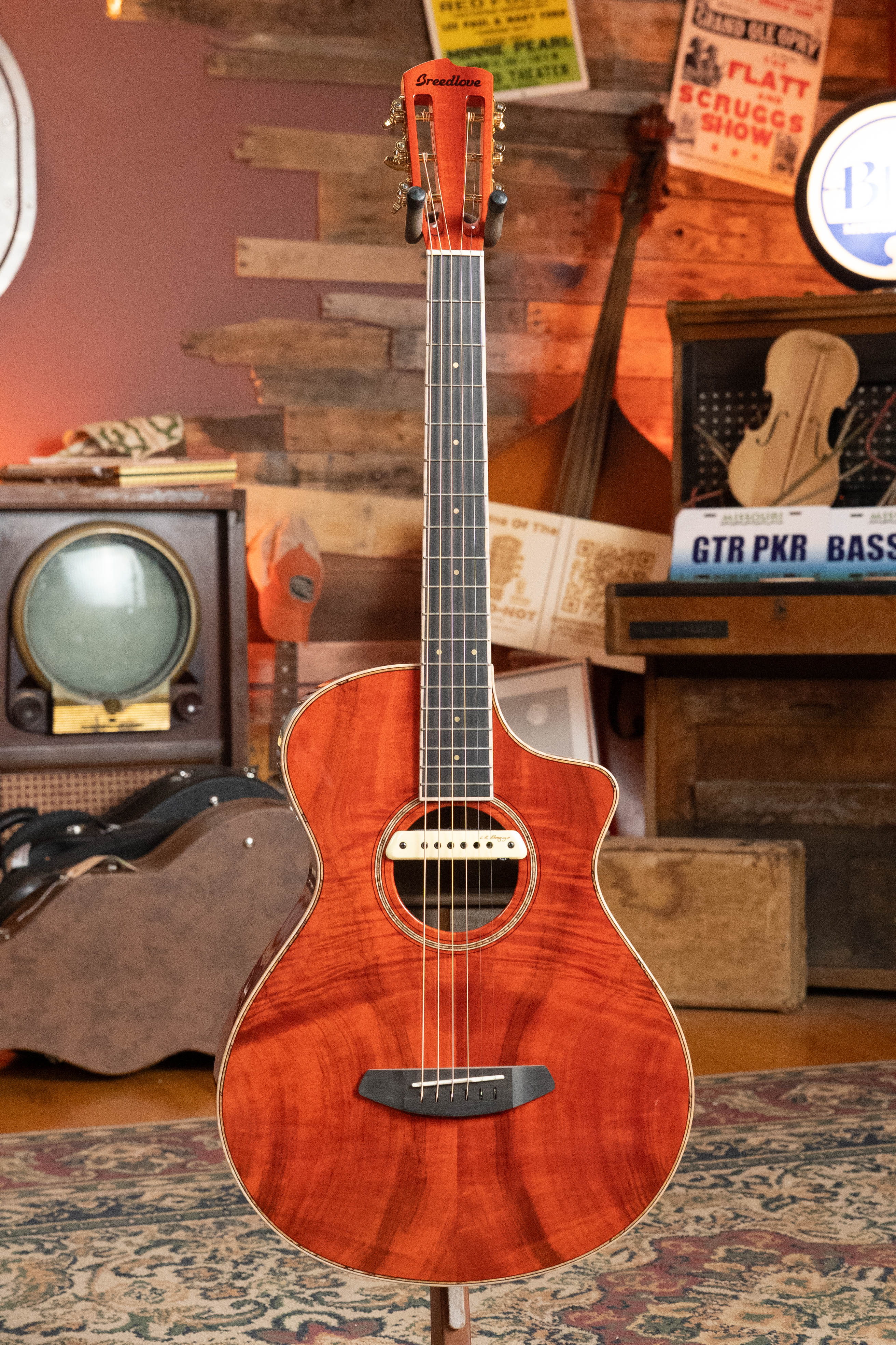 *Dread-Not Certified Used* Breedlove Tom Bedell's Blues Orange Vintage Edition All Myrtlewood Concertina Cutaway Guitar w/LR Baggs Pickup #9079