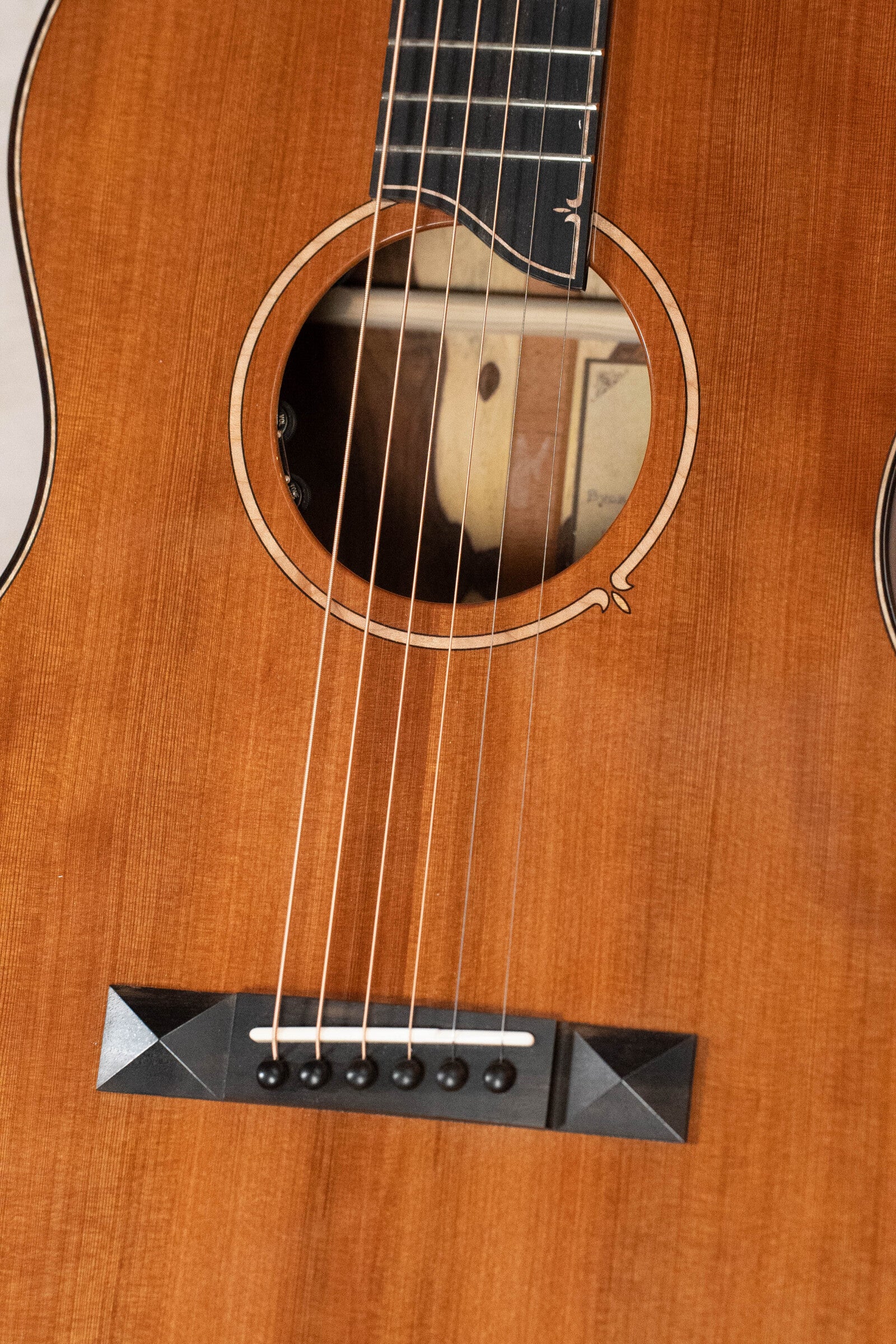 *Dread-Not Certified Used* Bedell Fireside Buckskin Redwood/Cocobolo Parlor Guitar w/LR Baggs Electronics #3001