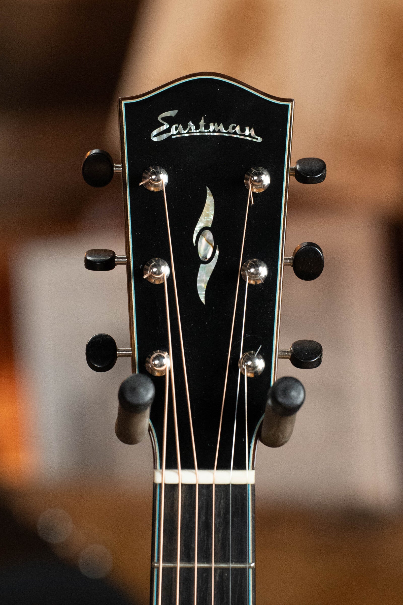 *Dread-Not Certified Used* Eastman L-OOSS-QS Luthier Series European Spruce/AA Quilted Sapele OO Acoustic Guitar #2667