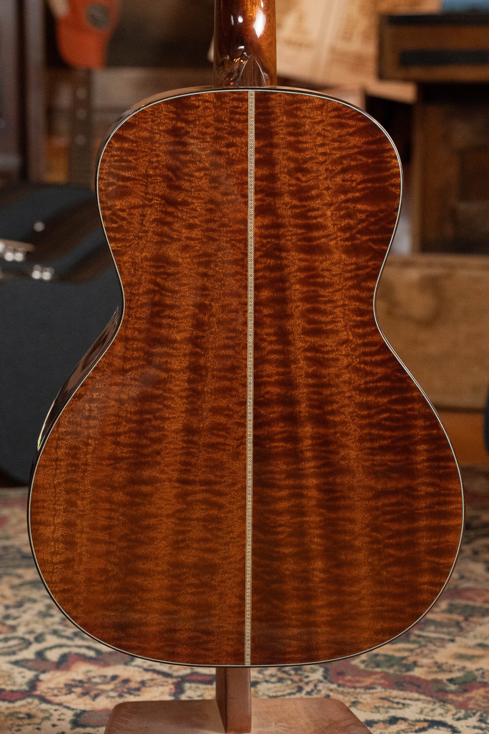 *Dread-Not Certified Used* Eastman L-OOSS-QS Luthier Series European Spruce/AA Quilted Sapele OO Acoustic Guitar #2667