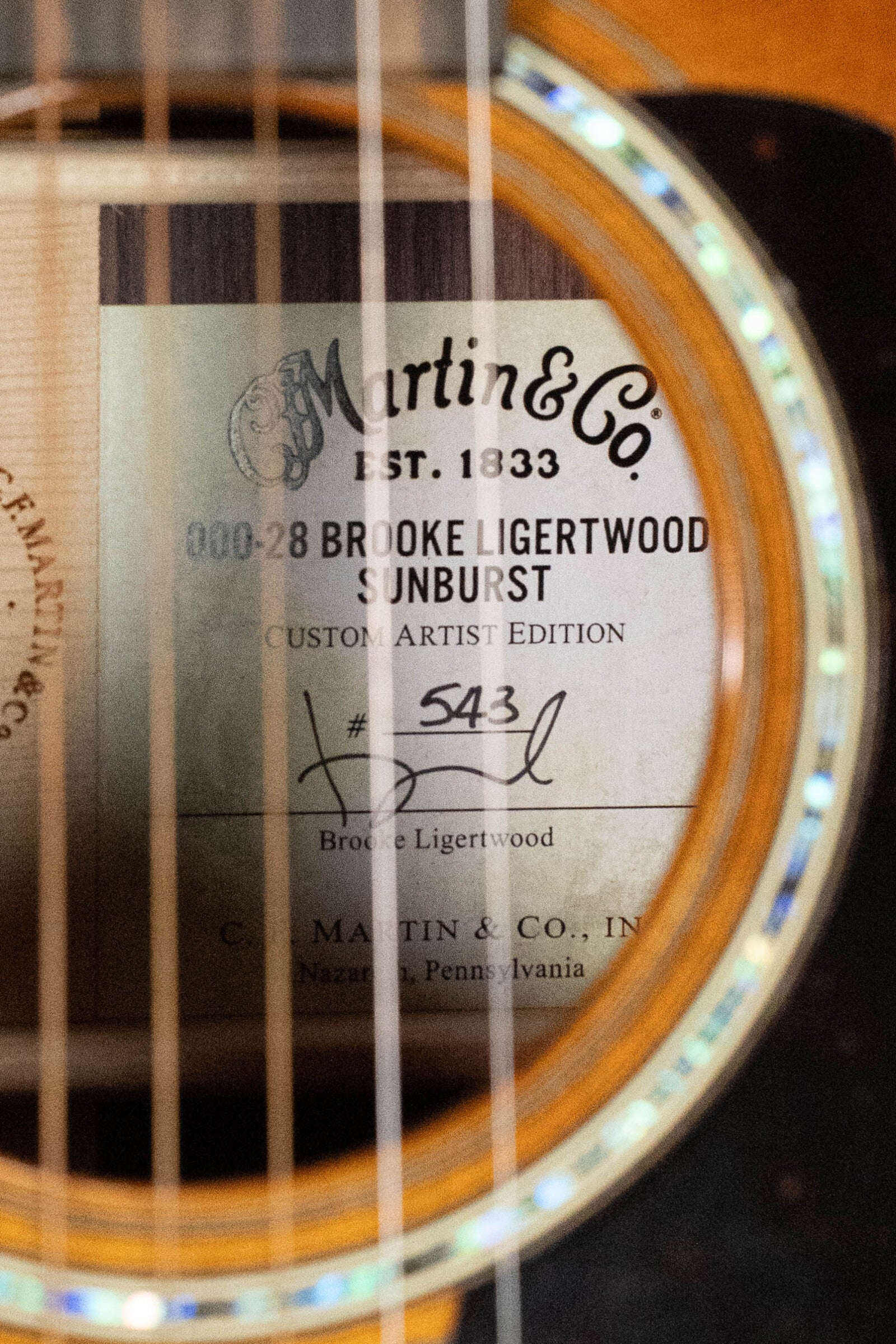 *Dread-Not Certified Used* Martin Brook Ligertwood 000-28 Spruce/Rosewood OOO Sunburst Acoustic Guitar #1699