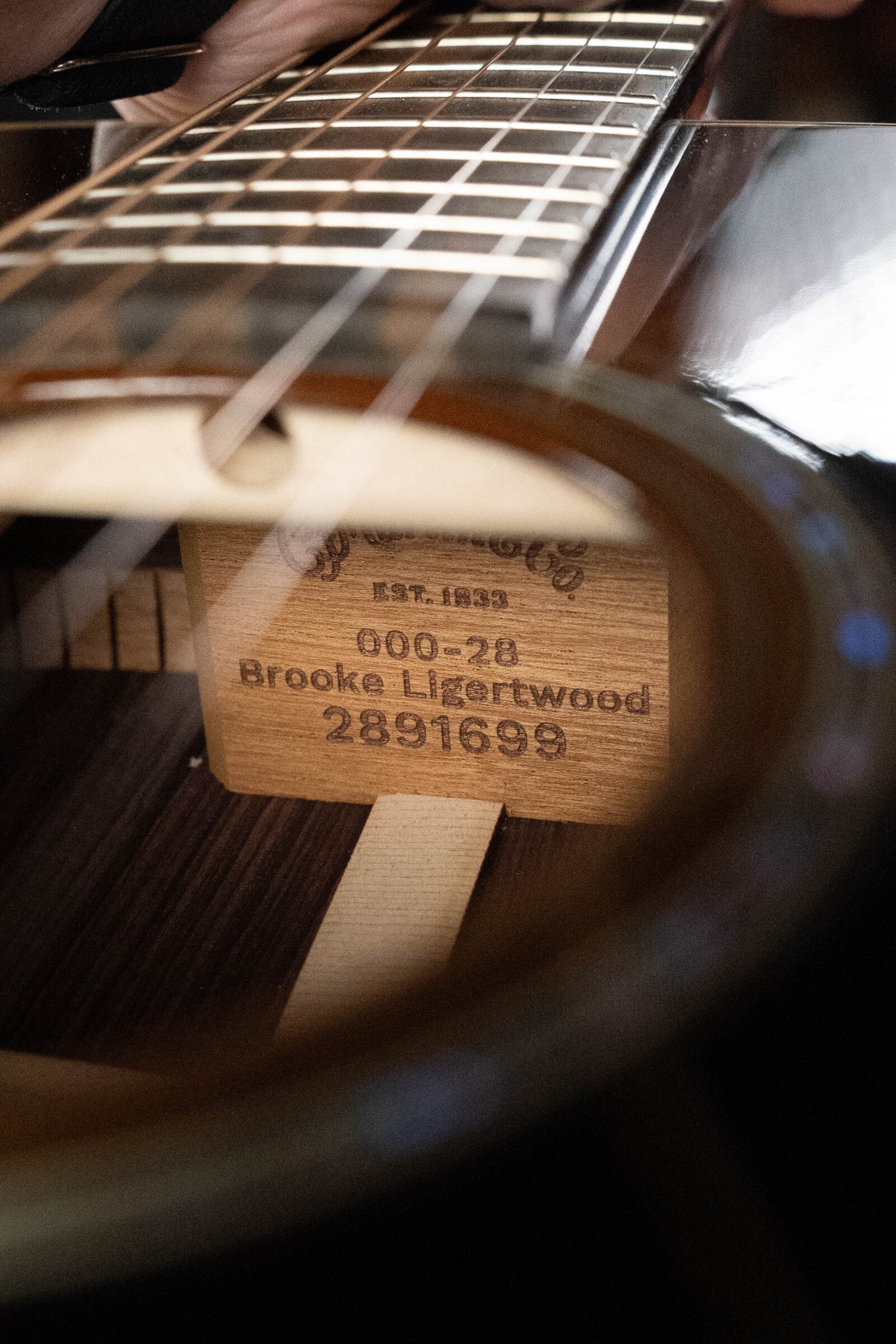 *Dread-Not Certified Used* Martin Brook Ligertwood 000-28 Spruce/Rosewood OOO Sunburst Acoustic Guitar #1699