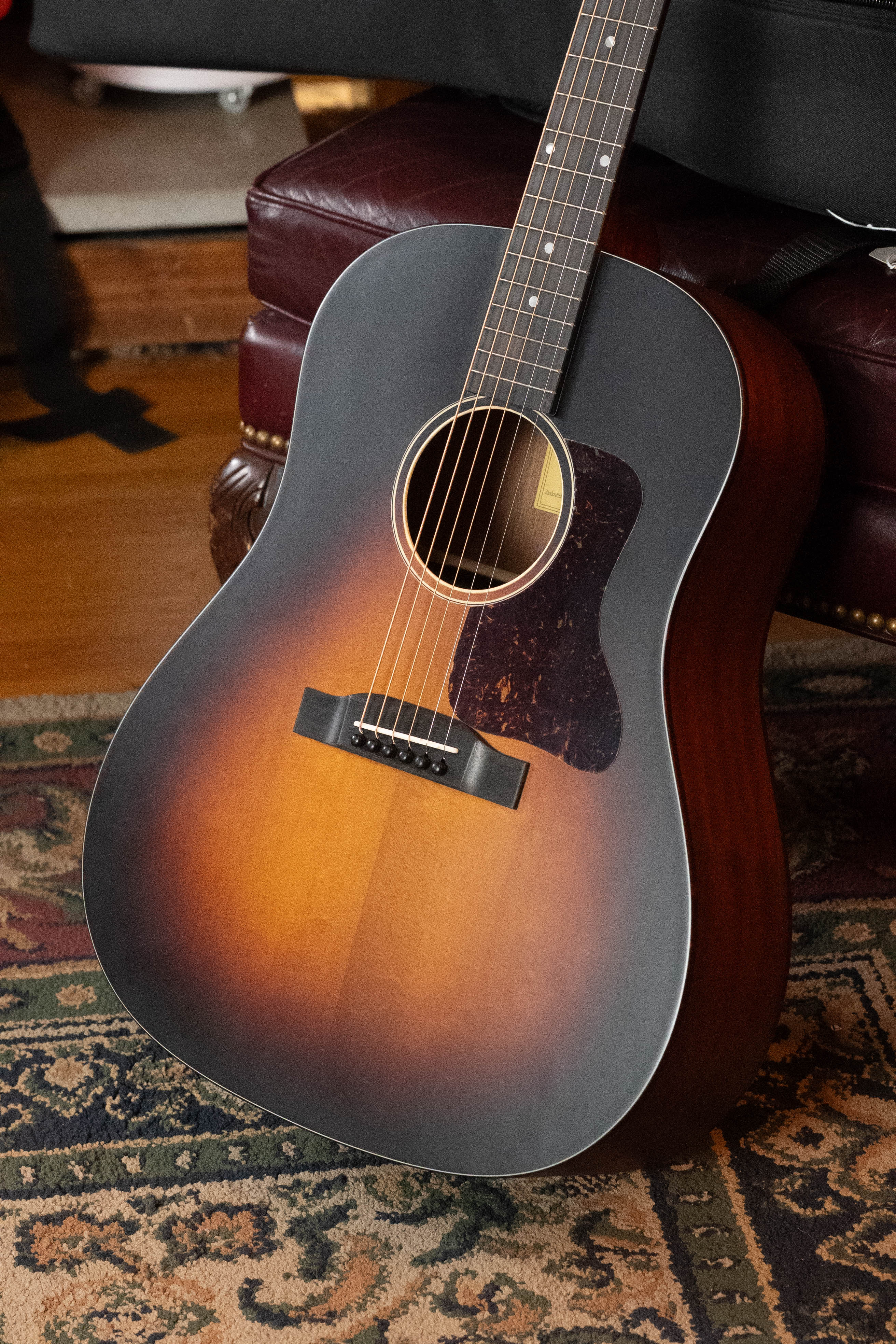 Eastman E1SS-SB Sitka/Sapele Sunburst Slope Shoulder Dreadnought Acoustic Guitar #1443