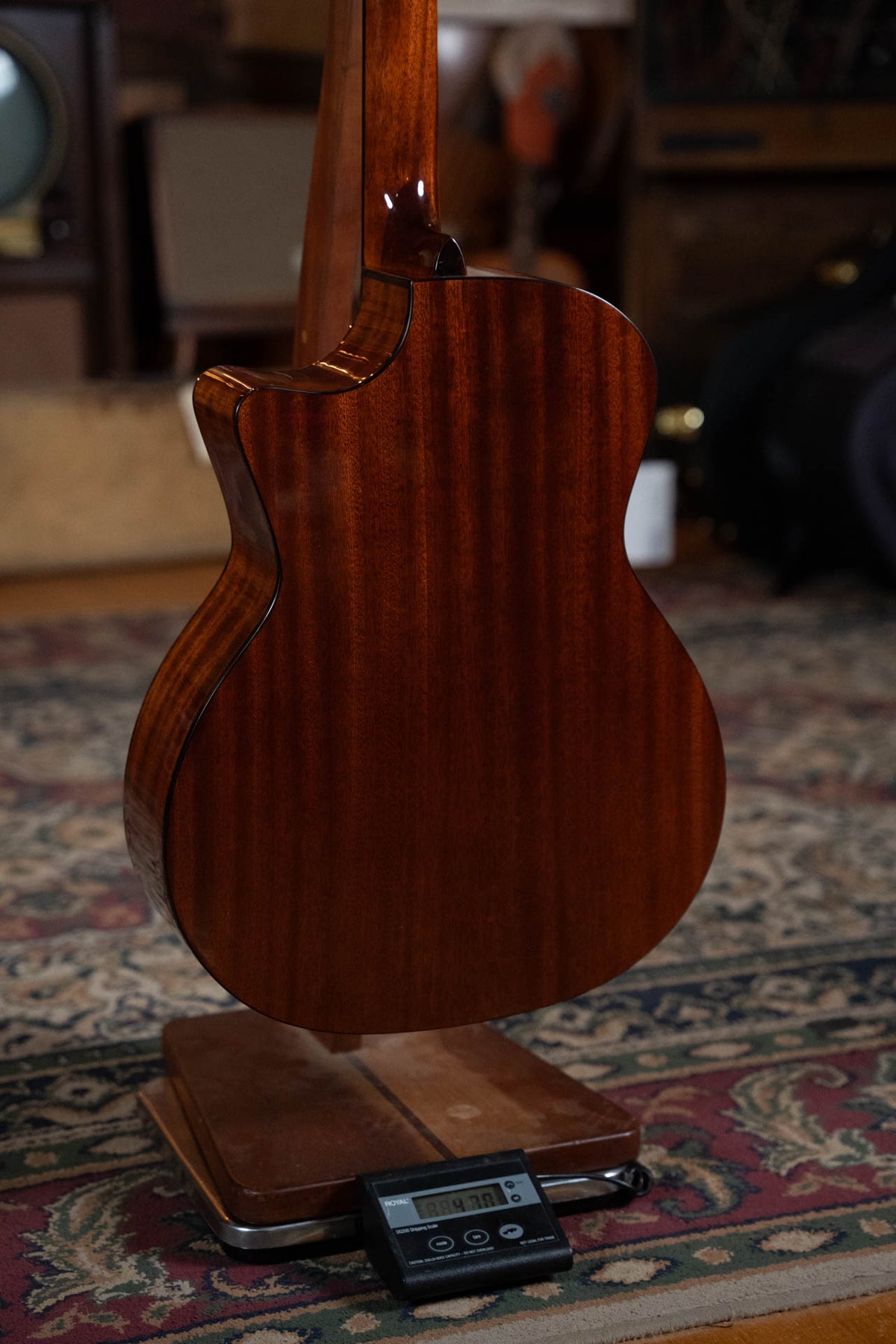 Eastman AC122-1CE-DLX Gloss Grand Auditorium Cutaway Acoustic-Electric Guitar #9634
