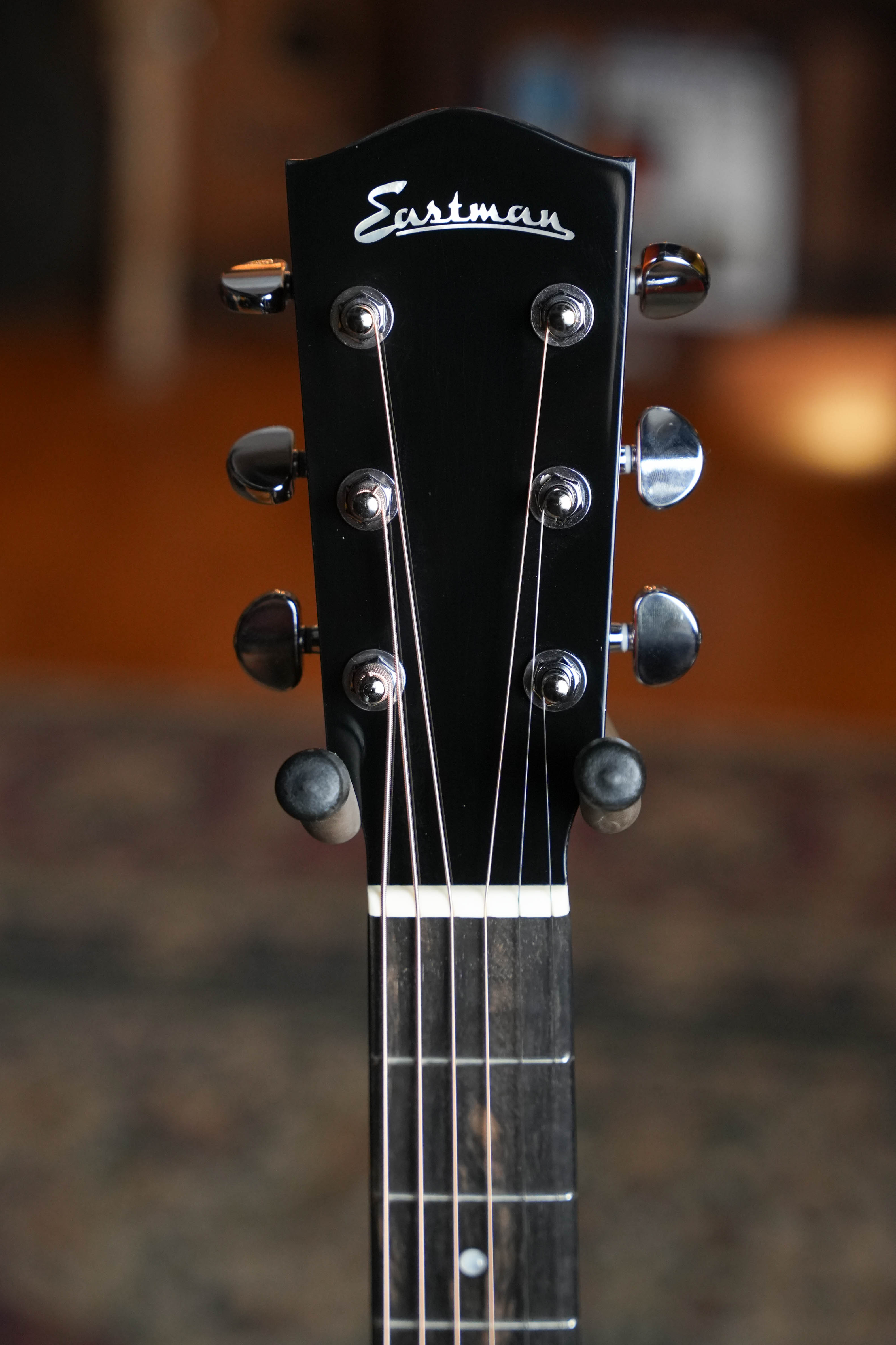 Eastman AC122-1CE-DLX Gloss Grand Auditorium Cutaway Guitar w/Fishman Pickup #0448