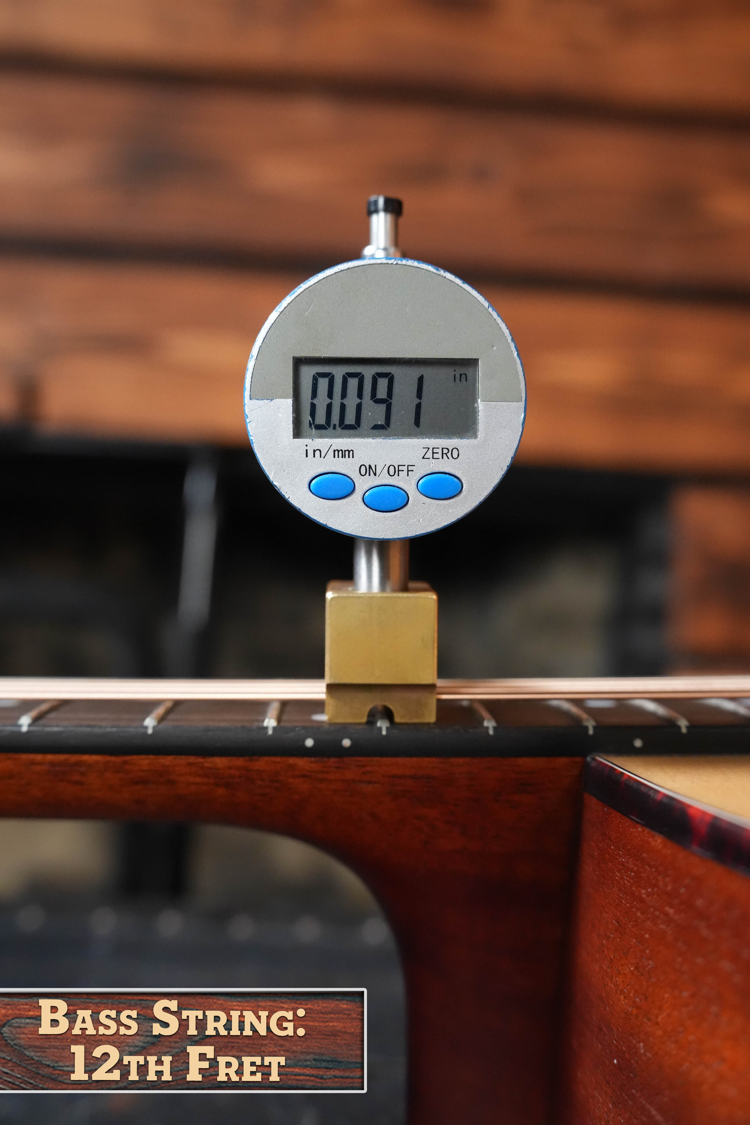 Eastman AC122-1CE Sitka/Sapele Natural Finish Grand Auditorium Cutaway Guitar w/Fishman Pickup #8979