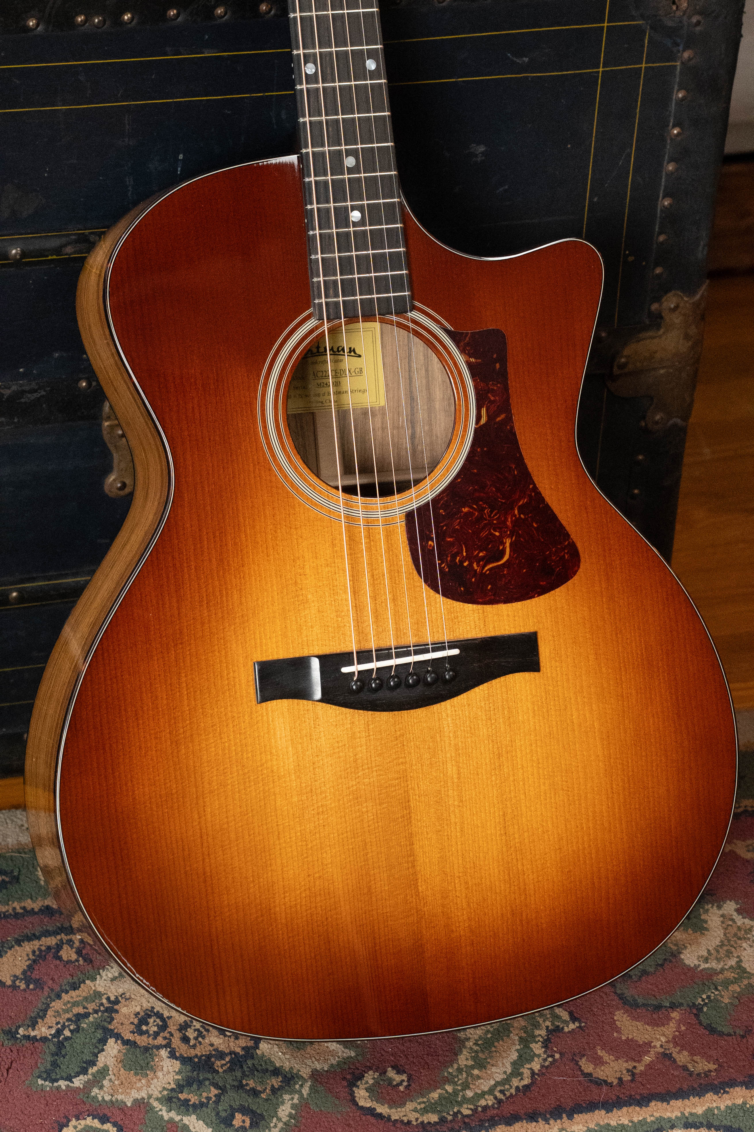 Eastman AC222CE-DLX-GB Sitka/Ovangkol Goldburst Cutaway Grand Auditorium Guitar w/Fishman Pickup #0213