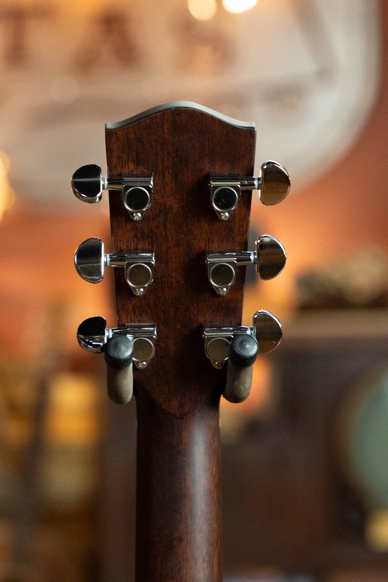 Eastman AC222CE-DLX-GB Sitka/Ovangkol Goldburst Cutaway Grand Auditorium Guitar w/Fishman Pickup #5248
