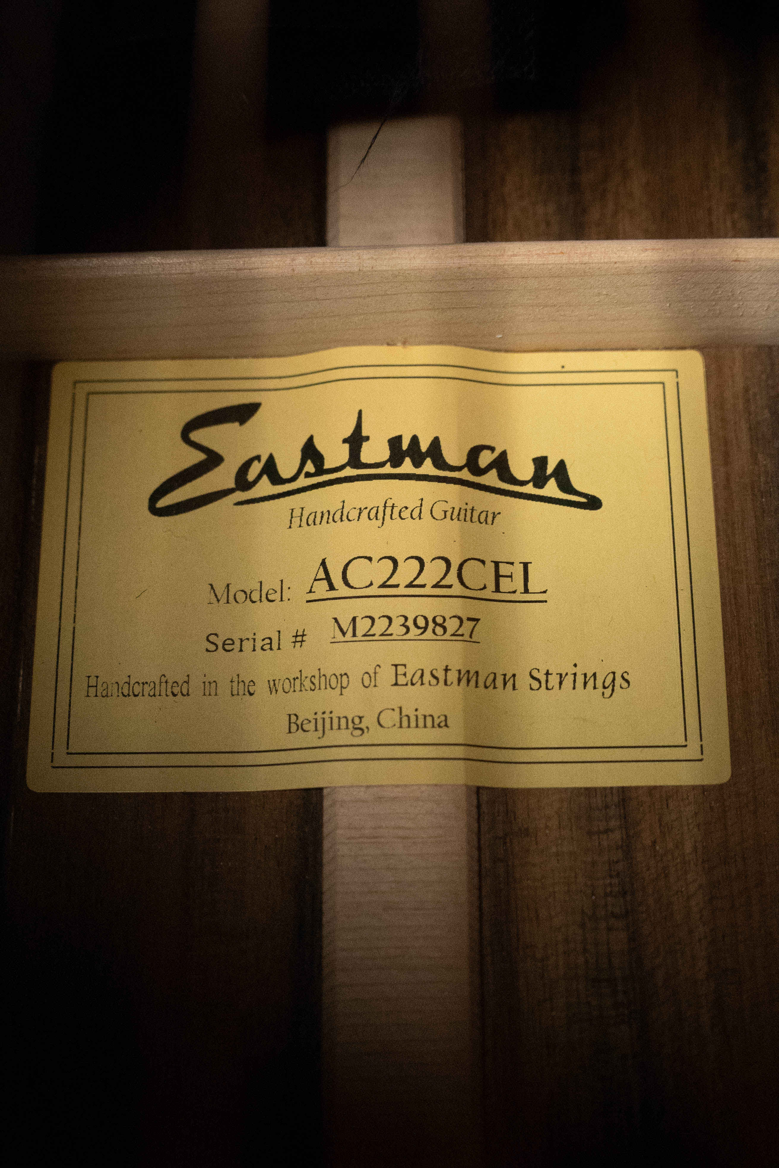 Eastman AC222LCE Sitka/Ovangkol *Left-Handed* Grand Auditorium Guitar w/Fishman Pickup #9827