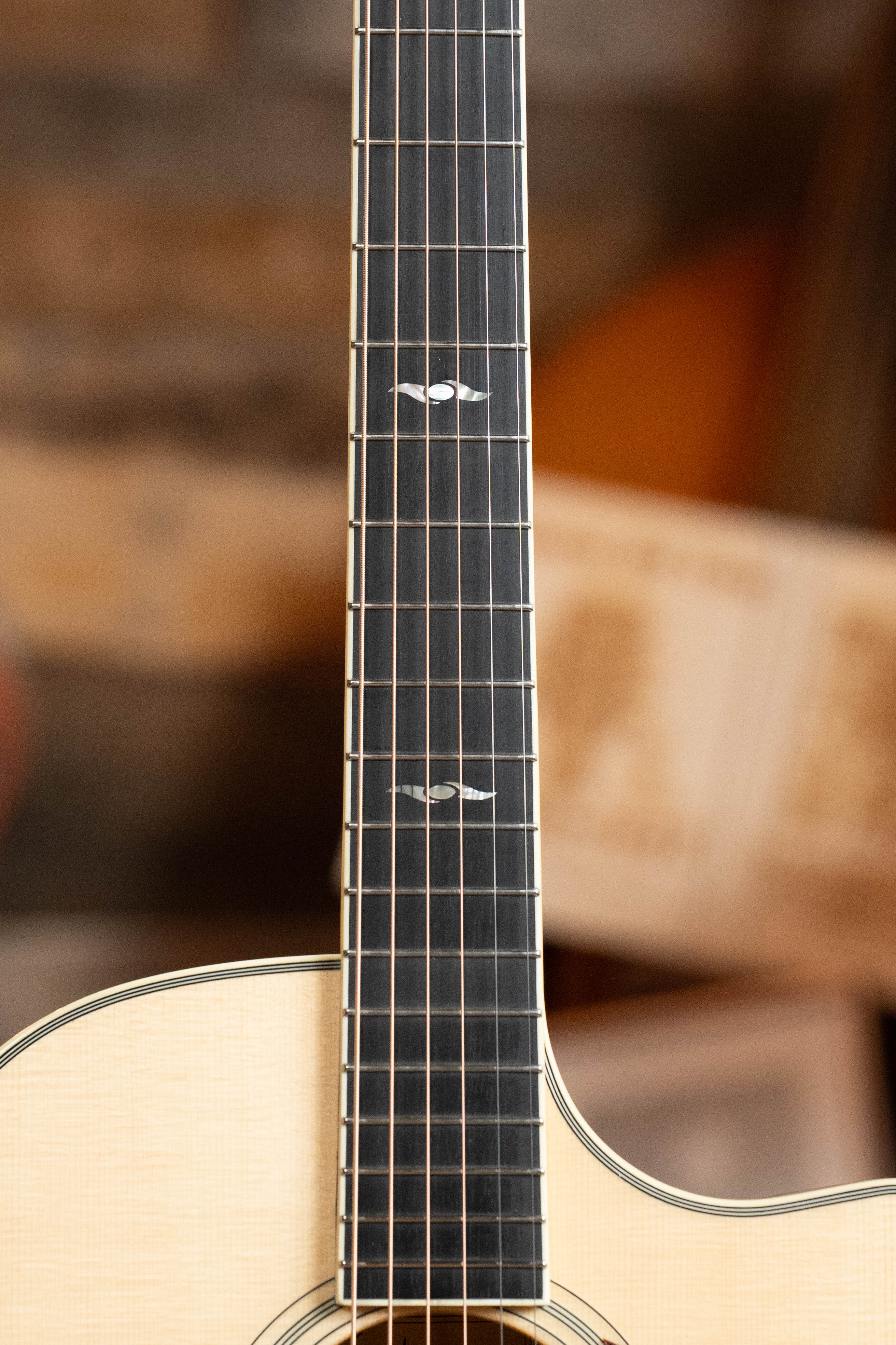 Eastman AC322CE Sitka/Mahogany Cutaway Grand Auditorium Guitar w/LR Baggs Pickup #2402