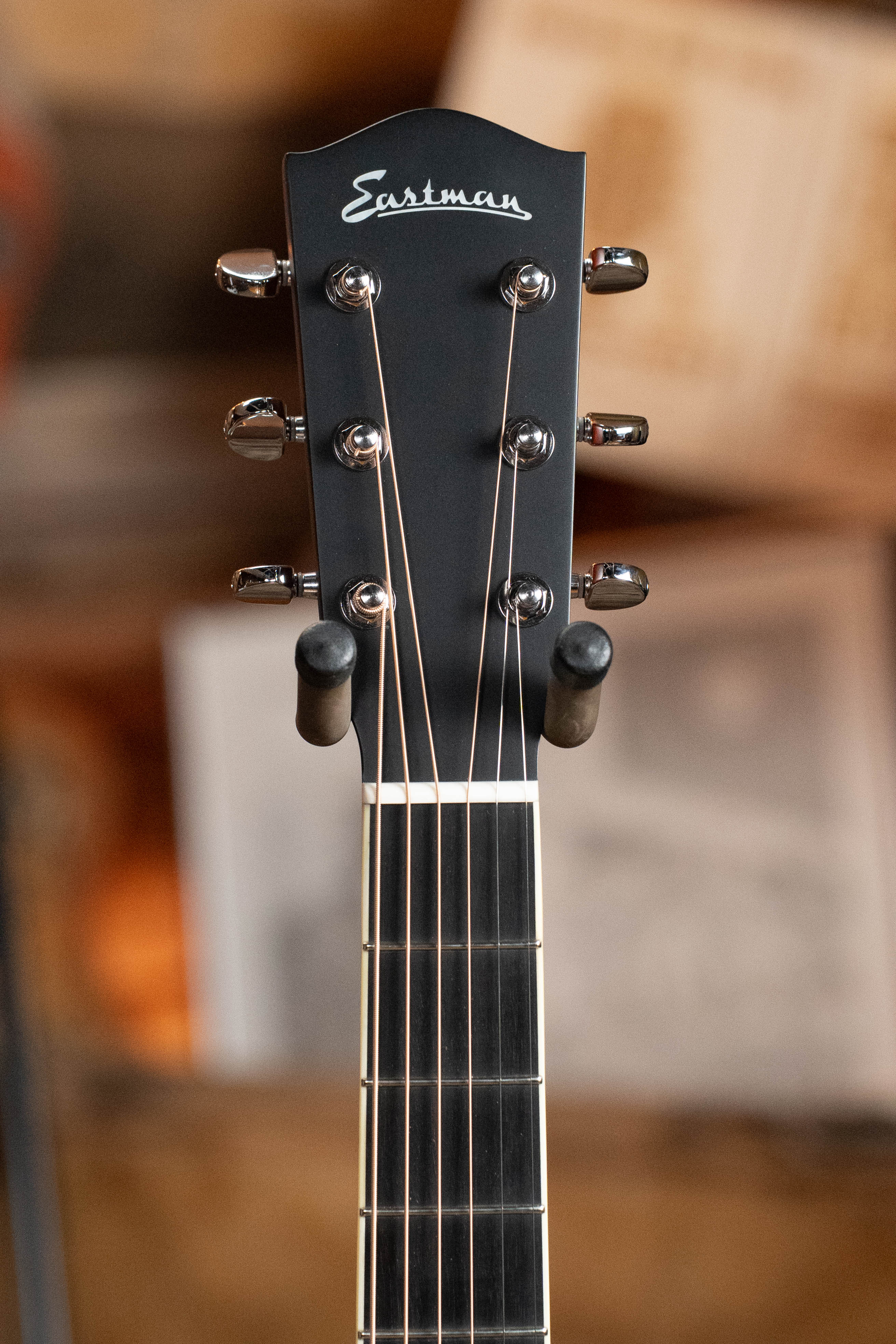 Eastman AC322CE Sitka/Mahogany Cutaway Grand Auditorium Guitar w/LR Baggs Pickup #2402