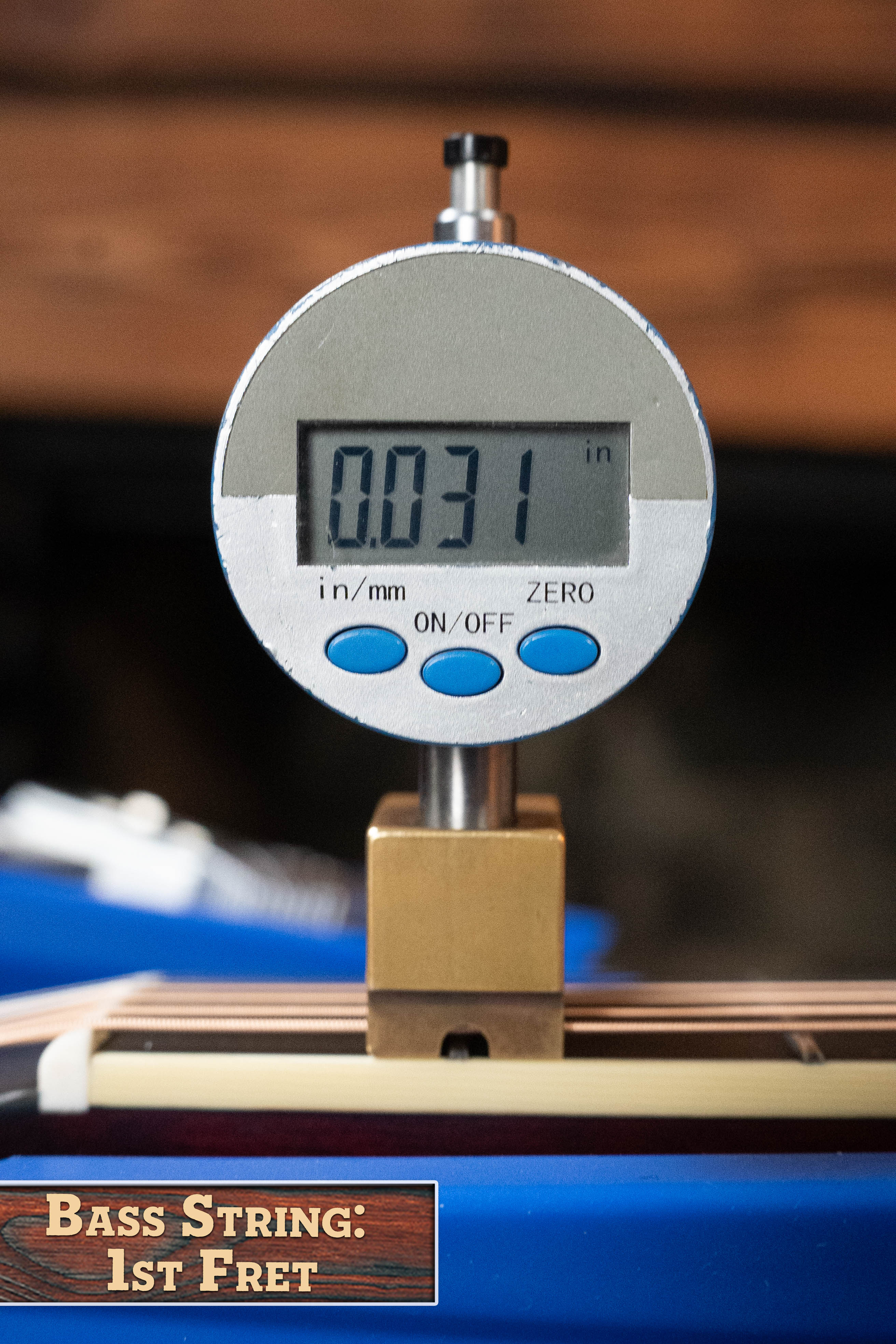 Eastman AC322CE Sitka/Mahogany Cutaway Grand Auditorium Guitar w/LR Baggs Pickup #2402