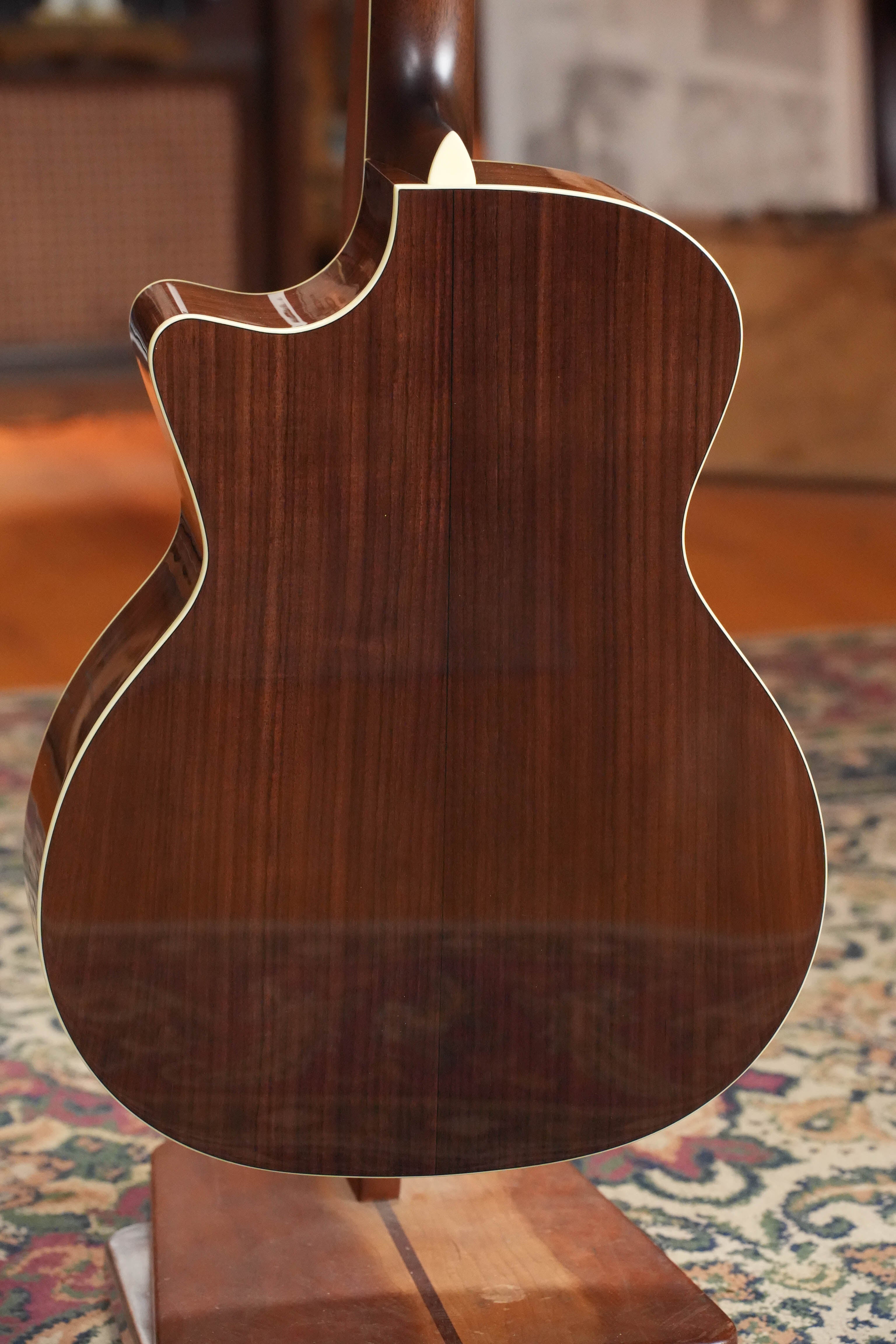 Eastman AC422CE Natural Gloss Grand Auditorium Acoustic Guitar w/ Electronics #0081