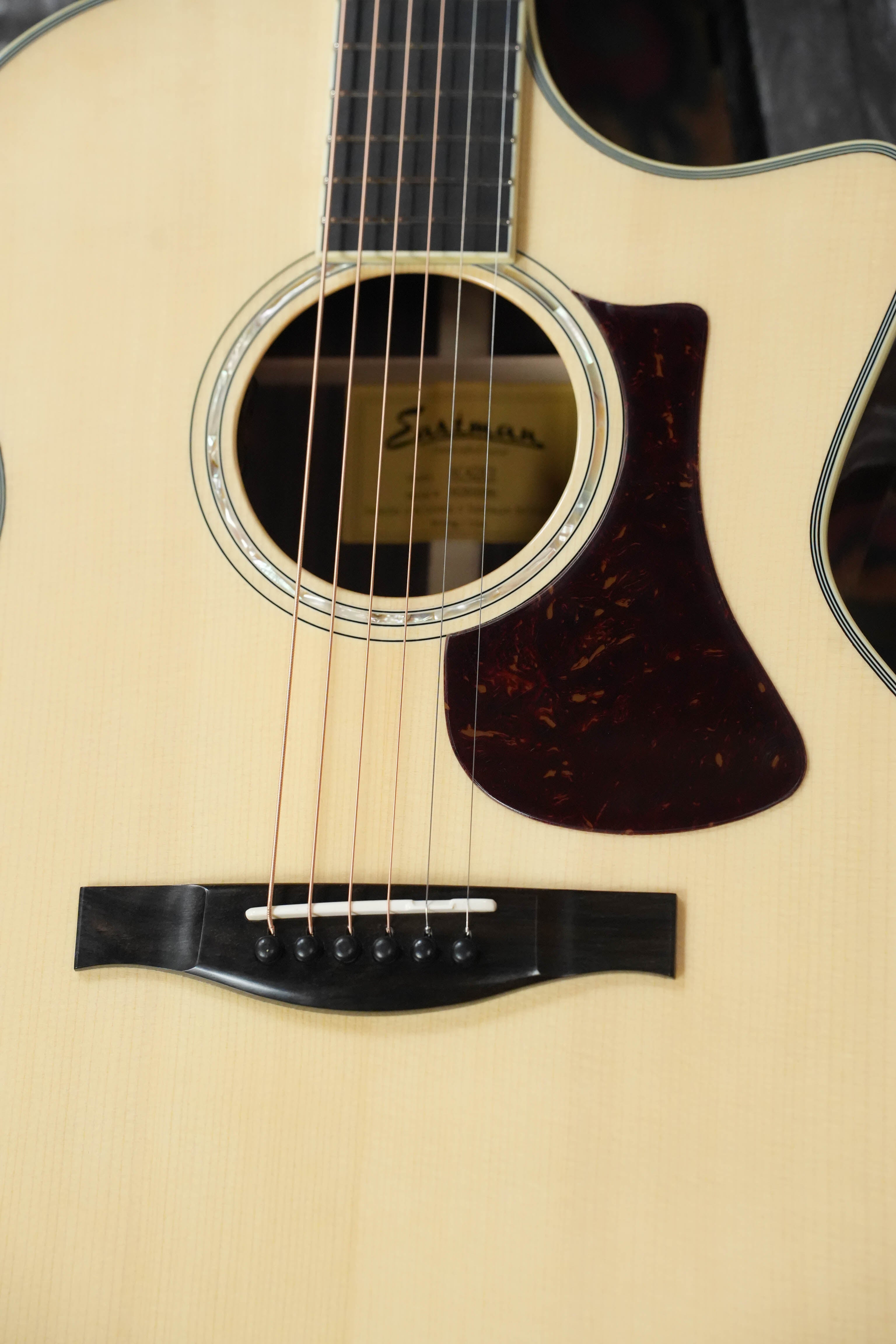 Eastman AC422CE Natural Gloss Grand Auditorium Acoustic Guitar w/ Electronics #0081