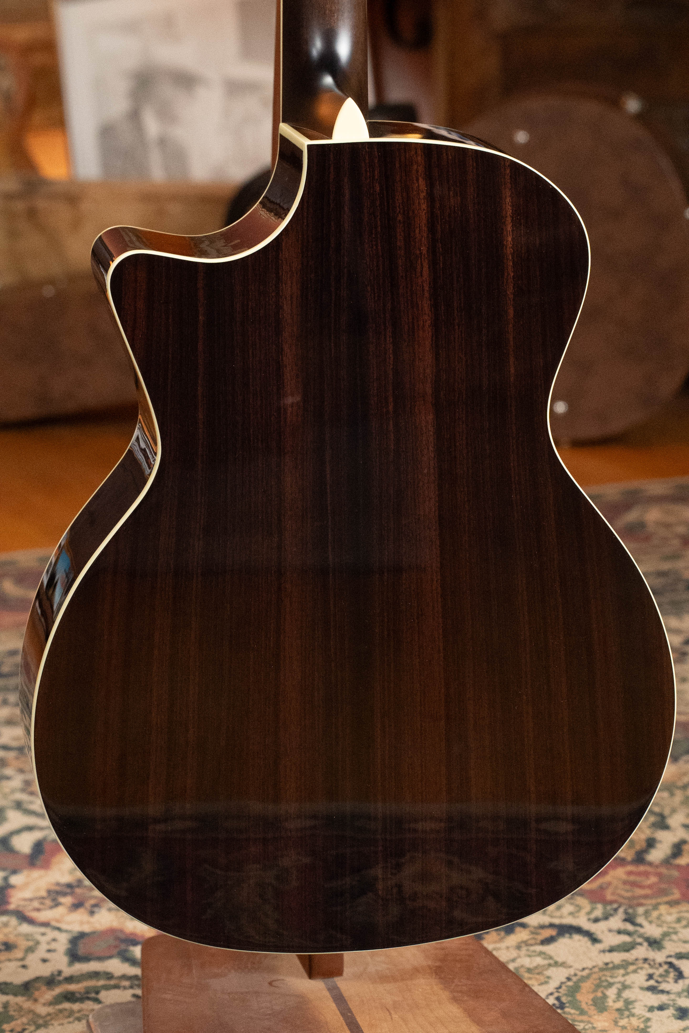 Eastman AC422CE Sitka/Rosewood Cutaway Grand Auditorium Guitar w/LR Baggs Pickup #9843