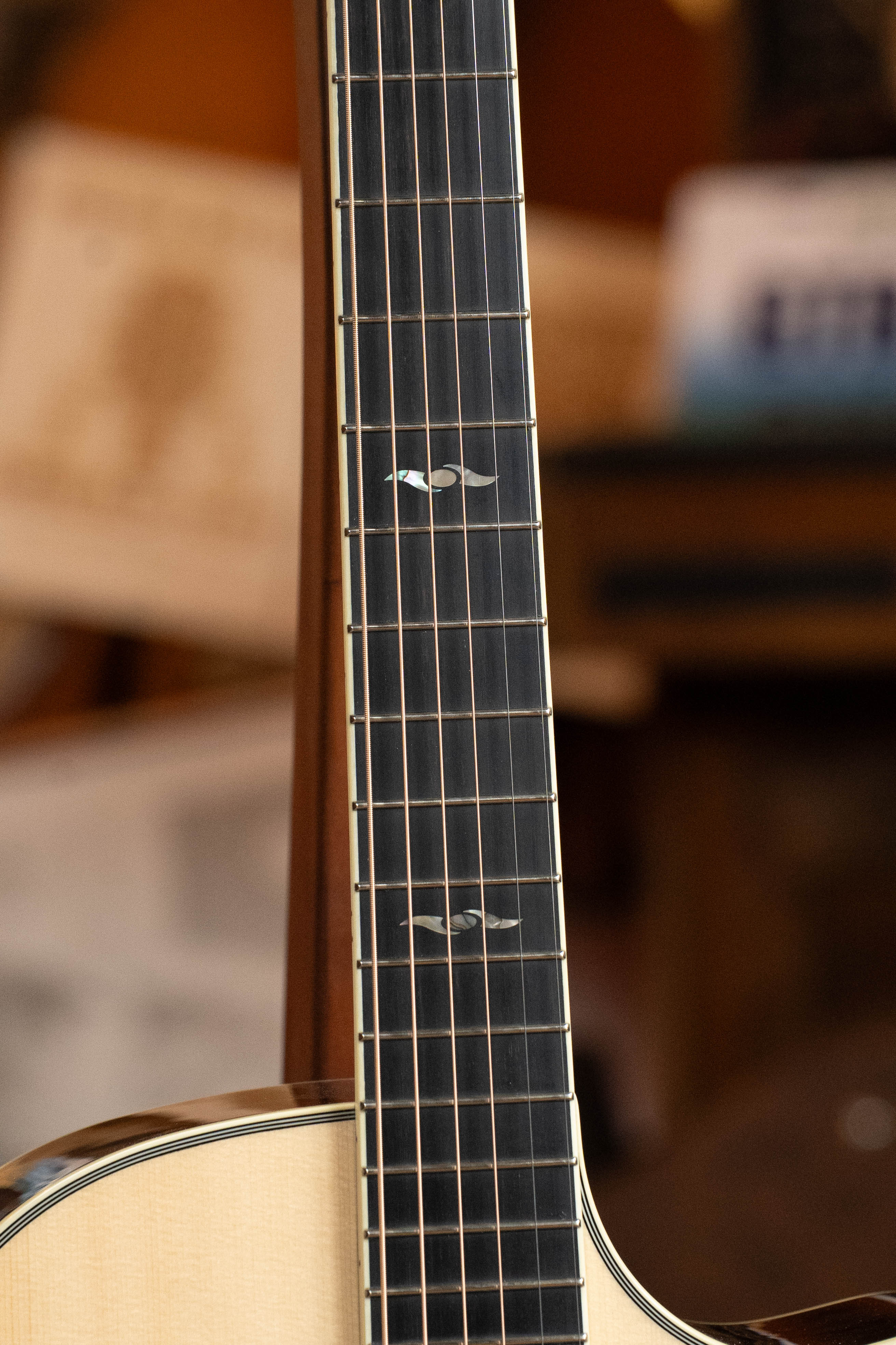 Eastman AC422CE Sitka/Rosewood Cutaway Grand Auditorium Guitar w/LR Baggs Pickup #9843