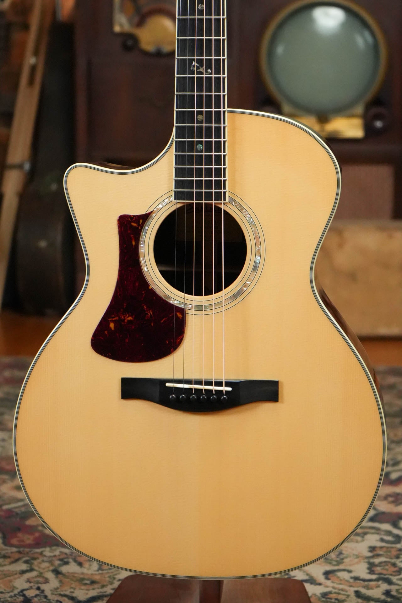 Eastman AC422LCE Left-Handed Sitka/Rosewood Grand Auditorium Guitar w/LR Baggs Pickup #7268