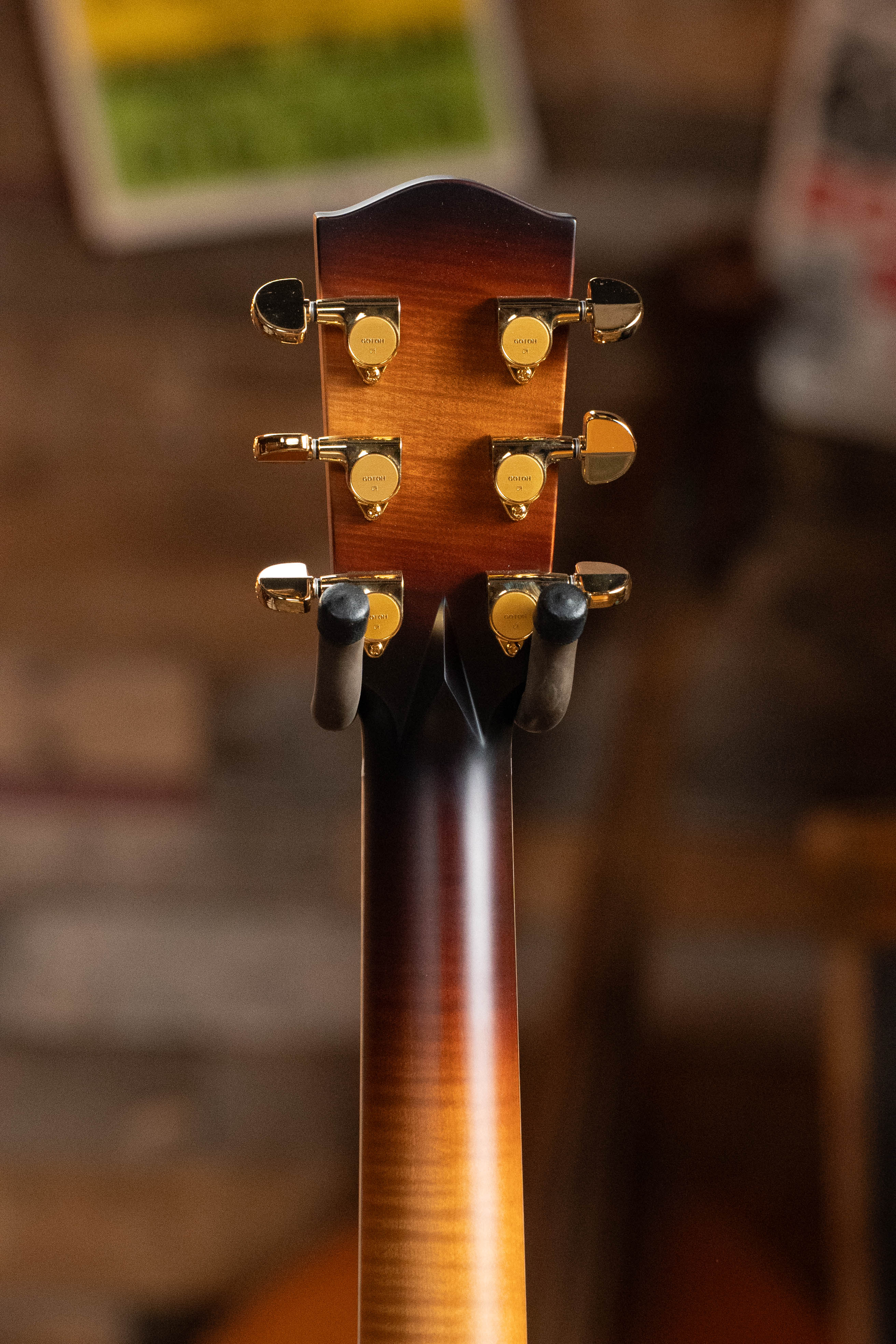 Eastman AC622CE-SB European Spruce/Flamed Maple Sunburst Grand Auditorium Guitar w/Chamfered Edge and Pickup #0568