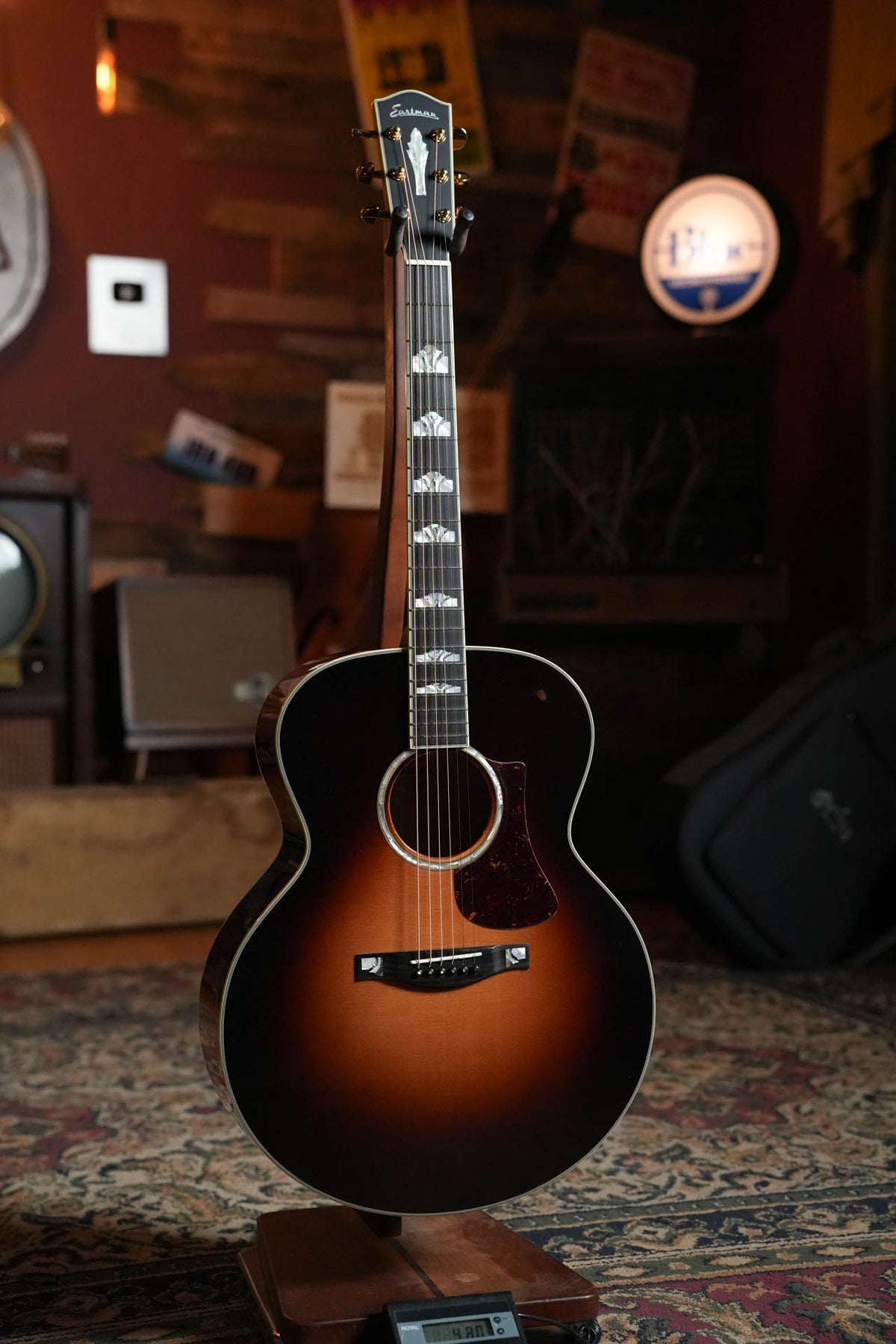 Eastman AC630-SB Sunburst Jumbo Acoustic Guitar #5811