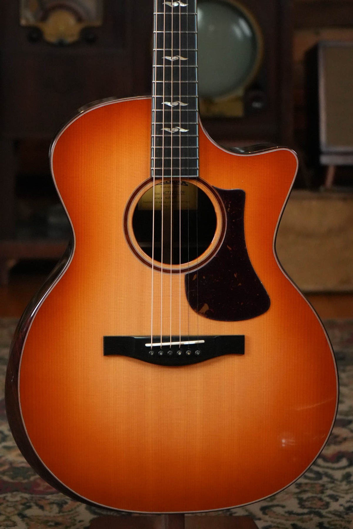 Eastman AC722CE-DF Dakota Fade Finish Grand Auditorium Guitar w/LR Baggs Pickup #1087