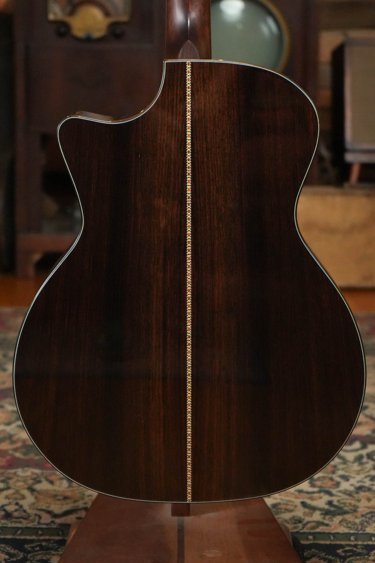 Eastman AC722CE-DF Dakota Fade Finish Grand Auditorium Guitar w/LR Baggs Pickup #1087