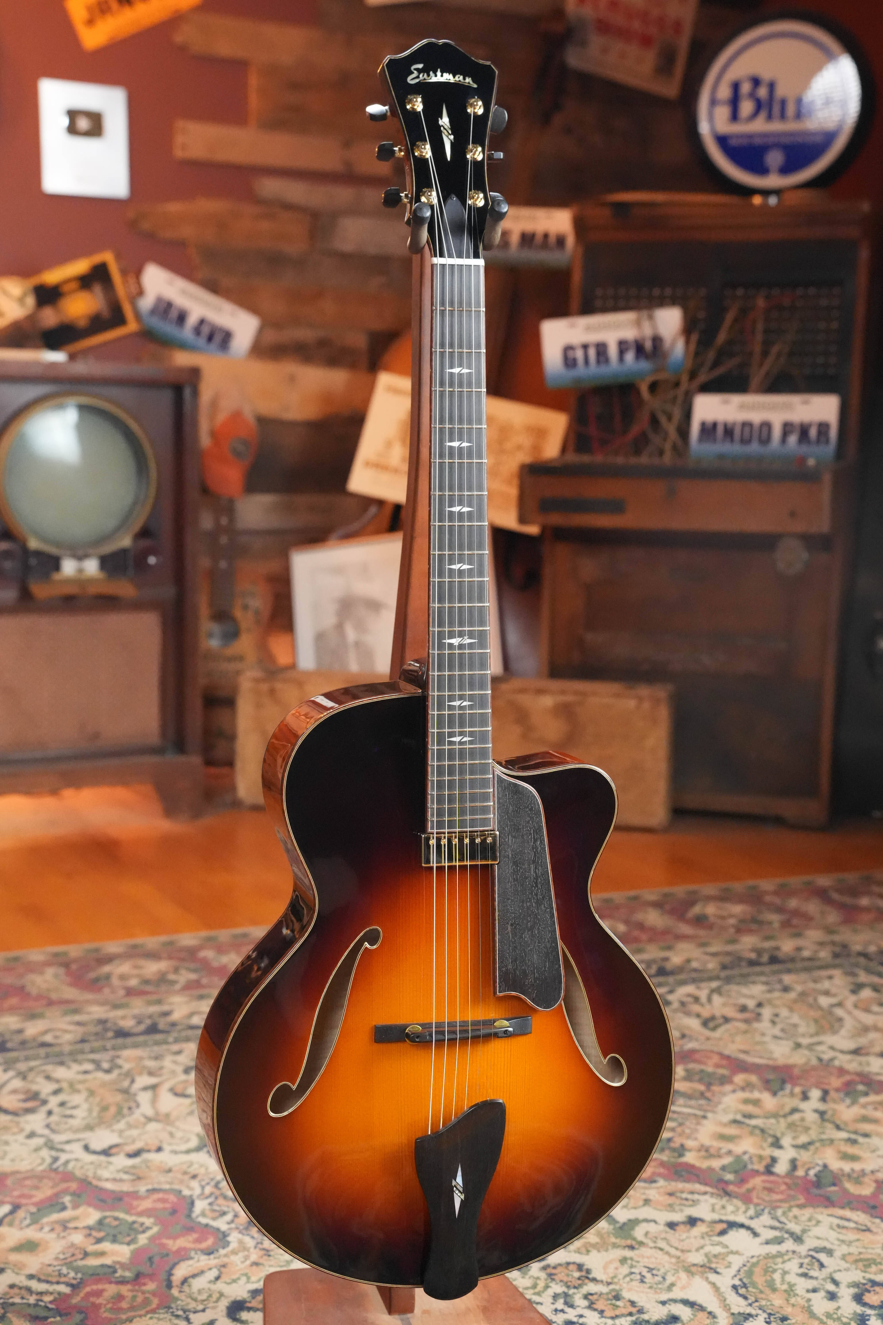 Eastman AR905CE Thermo-Cured Archtop Acoustic-Electric Guitar #0217