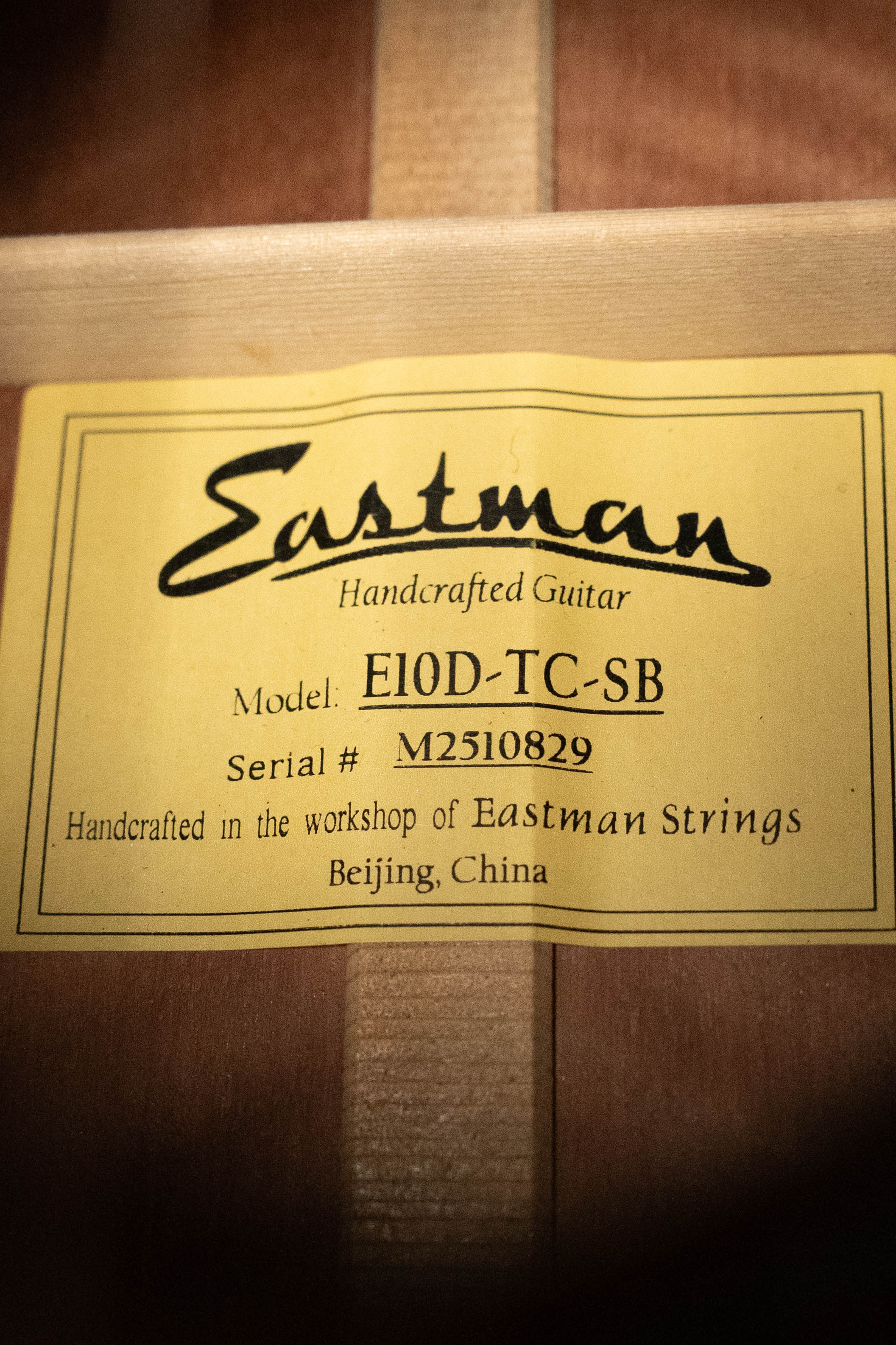 Eastman E10D-TC-SB Thermo-Cured Adirondack/Mahogany Sunburst Dreadnought Acoustic Guitar #0829