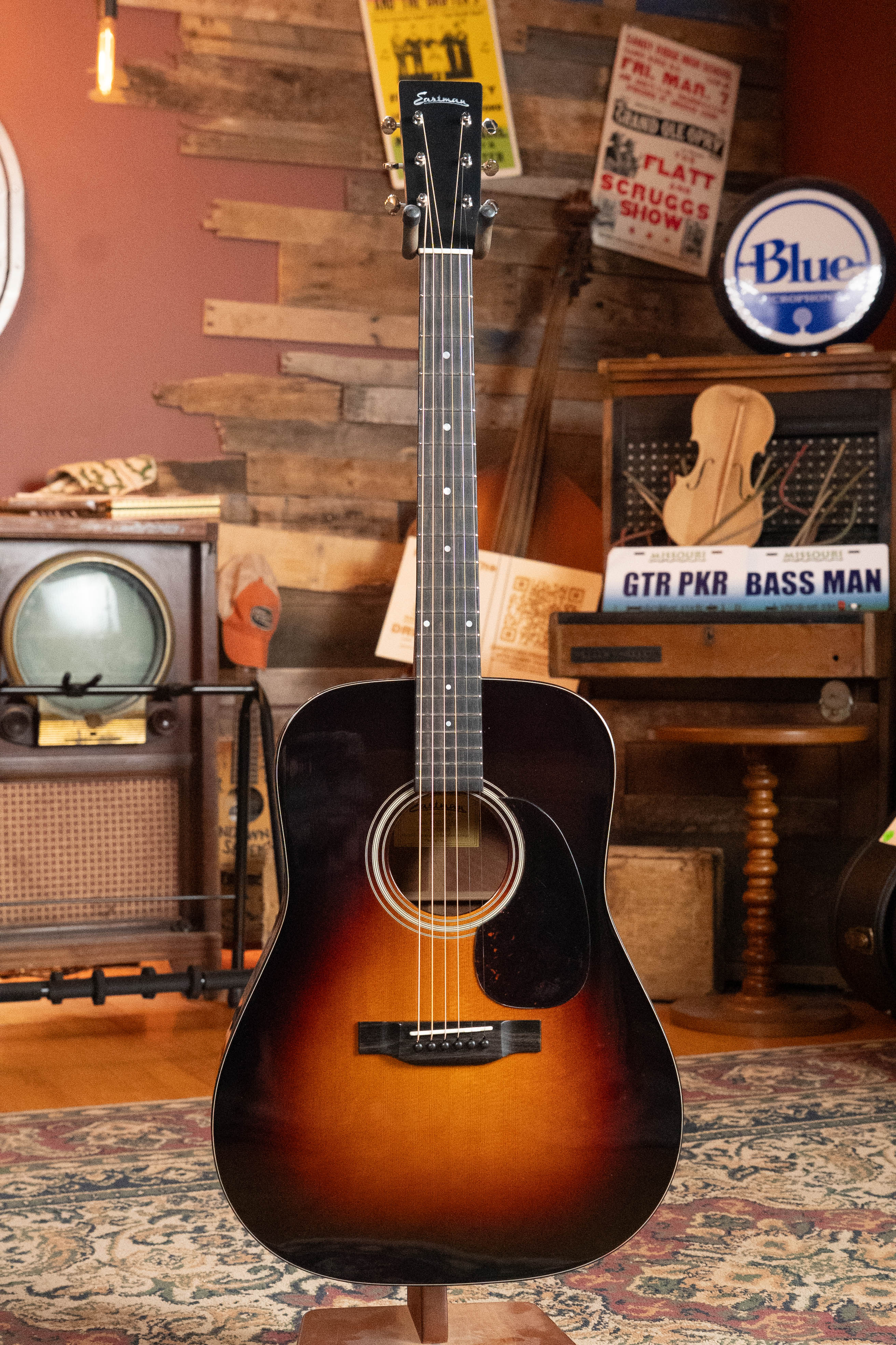 Eastman E10D-TC-SB Thermo-Cured Adirondack/Mahogany Sunburst Dreadnought Acoustic Guitar #0829
