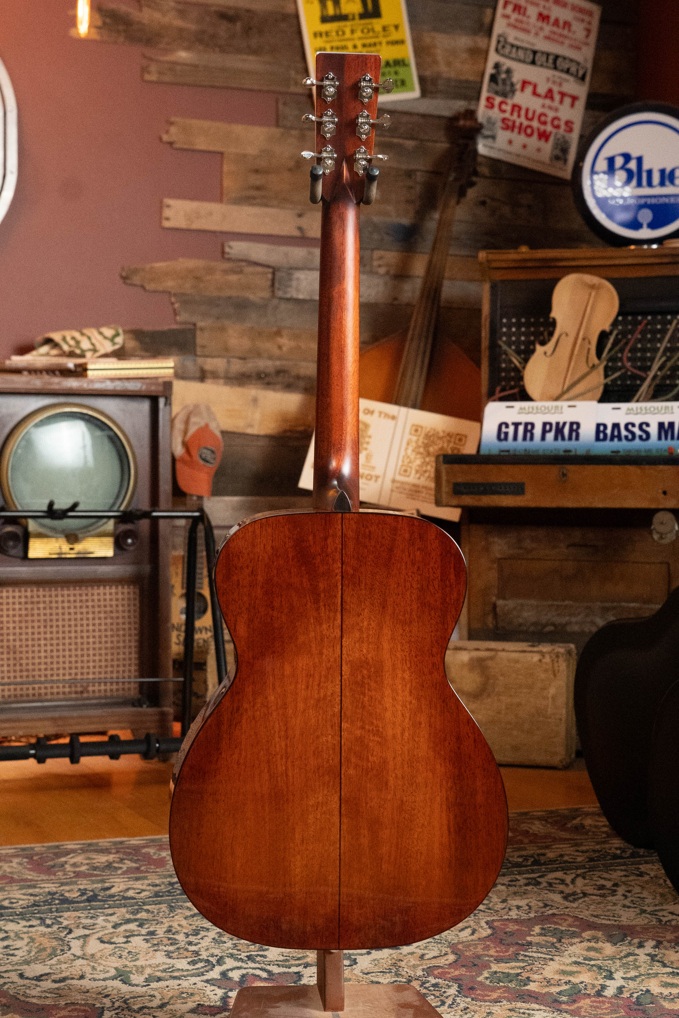 Eastman E10OM-TC Thermo-Cured Adirondack/Mahogany Orchestra Model Acoustic Guitar #2073