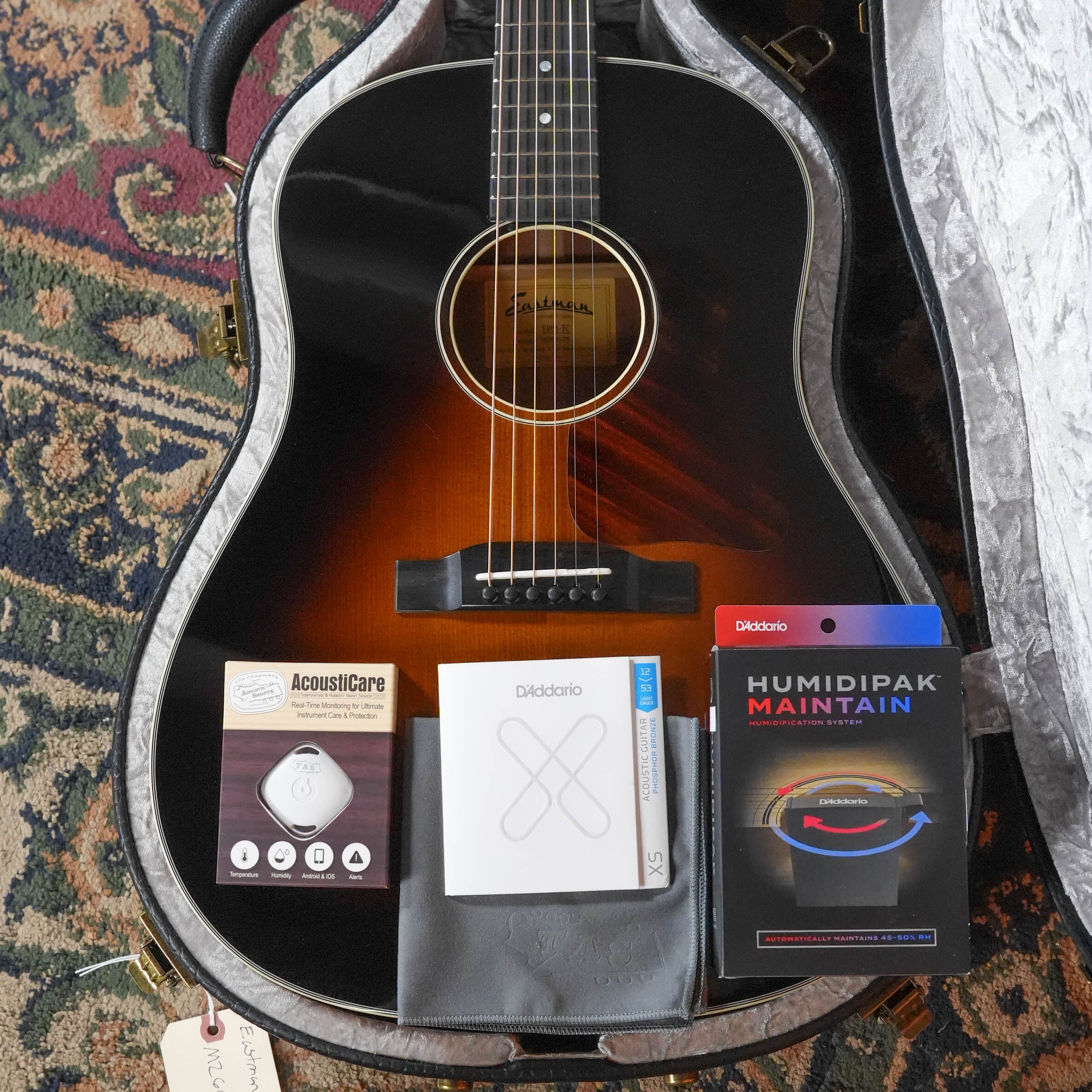 Eastman E10SS-TC Thermo-Cured Adirondack/Mahogany Sunburst Slope Shoulder Dreadnought Acoustic Guitar #0378