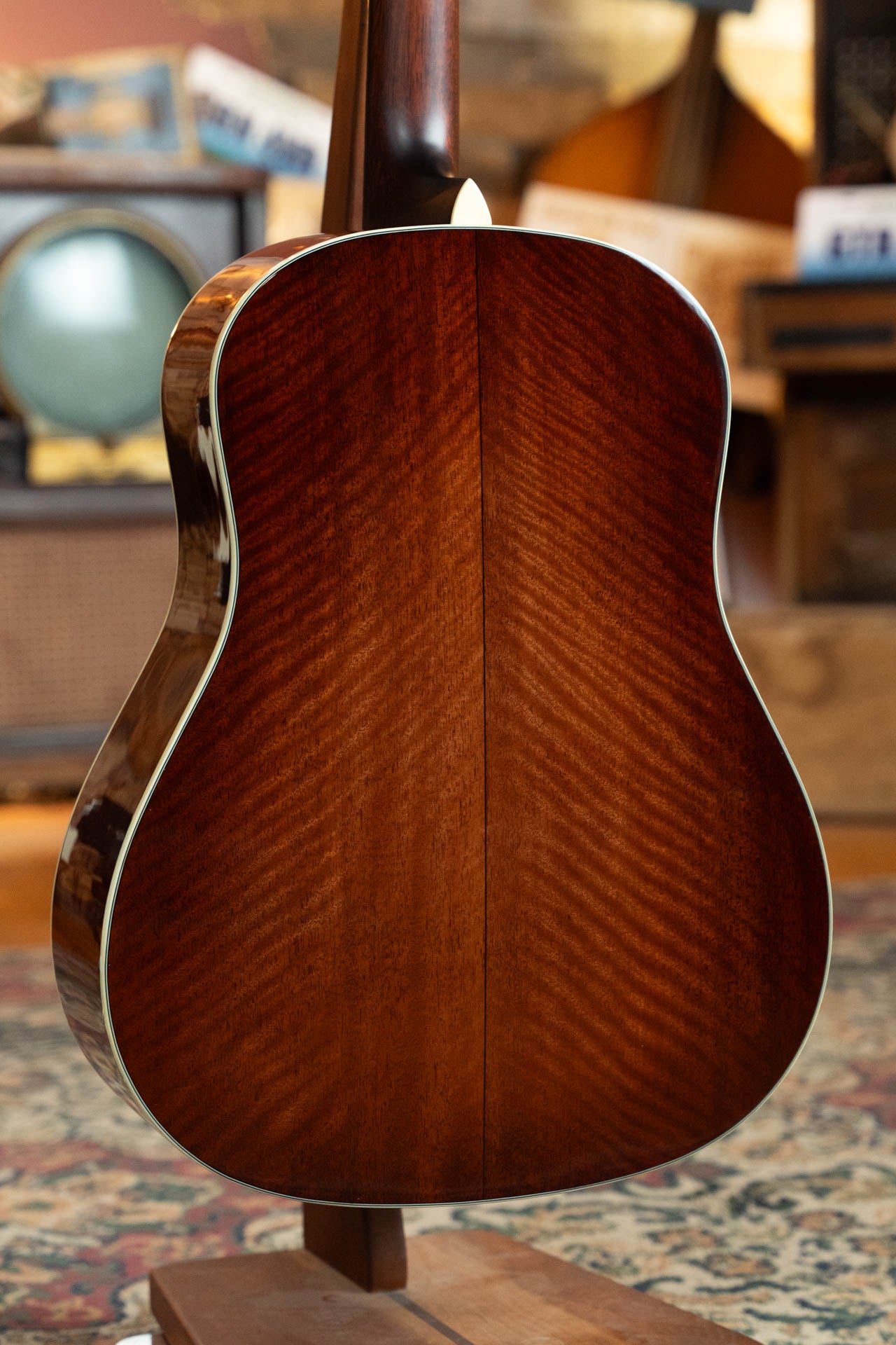 Eastman E10SS-TC Thermo-Cured Adirondack/Mahogany Sunburst Slope Shoulder Dreadnought Acoustic Guitar #3226