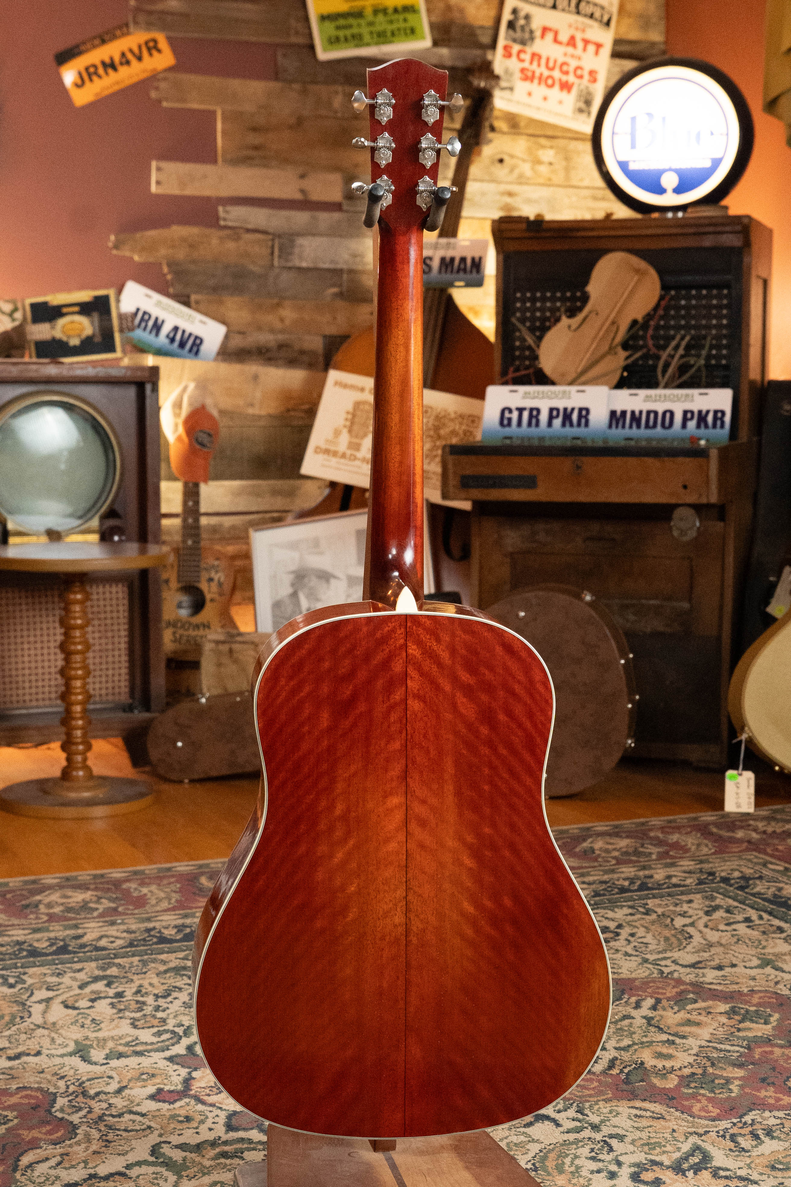 Eastman E10SS/V Adirondack/Mahogany Antique Classic Finish Slope Shoulder Dreadnought Acoustic Guitar #0361