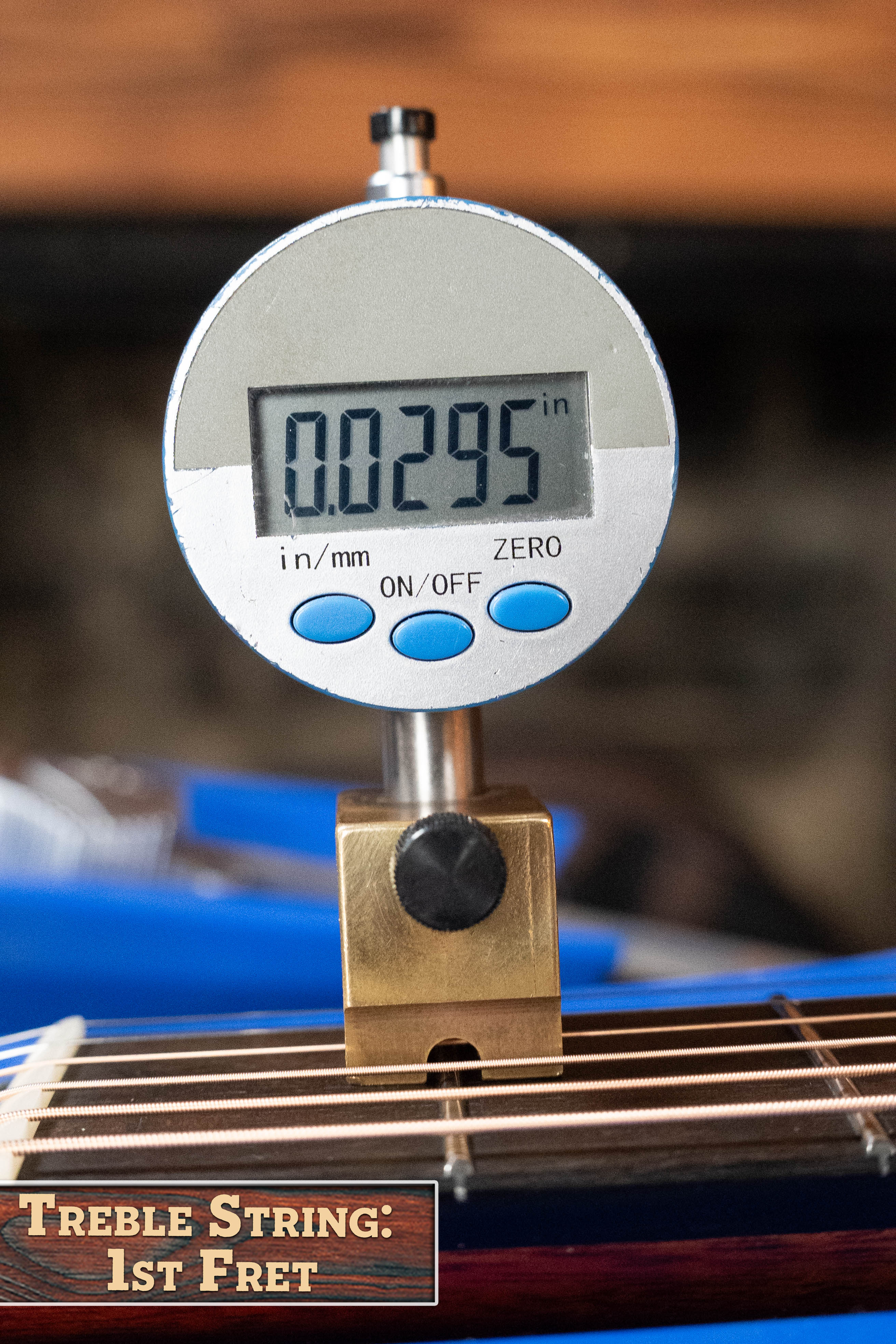 Eastman E10SS/V Adirondack/Mahogany Antique Classic Finish Slope Shoulder Dreadnought Acoustic Guitar #0363