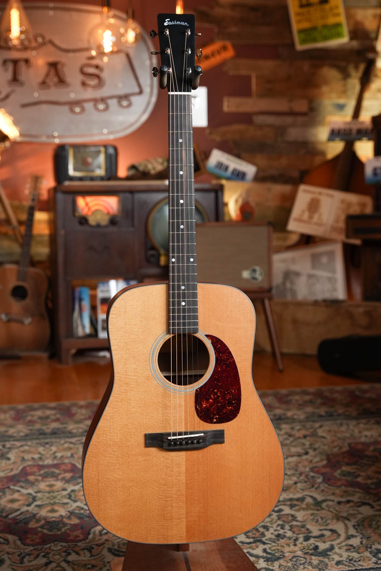 Eastman E1D Dreadnought Acoustic Guitar #1302