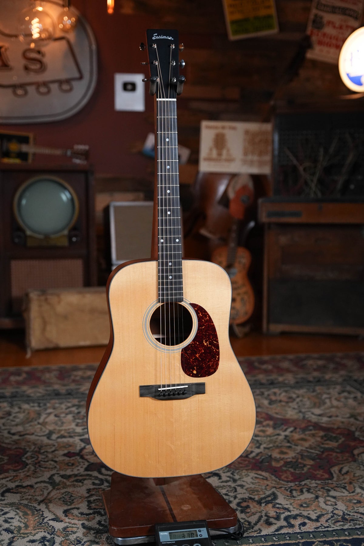 Eastman E1D Sitka/Sapele Dreadnought Acoustic Guitar #2127