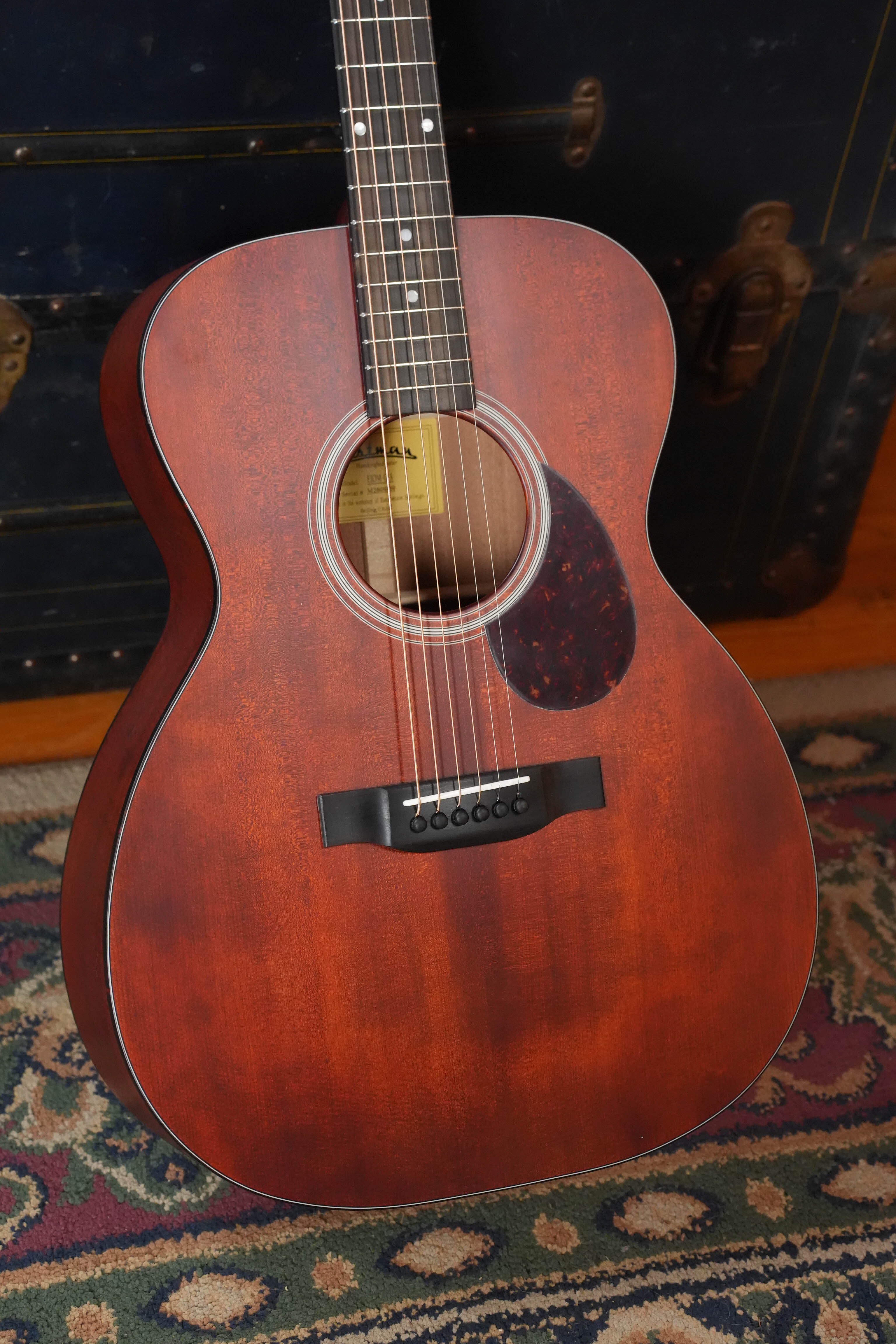 Eastman E1OM-CLA All Solid Sitka/Sapele Classic Finish Orchestra Model Acoustic Guitar #9269